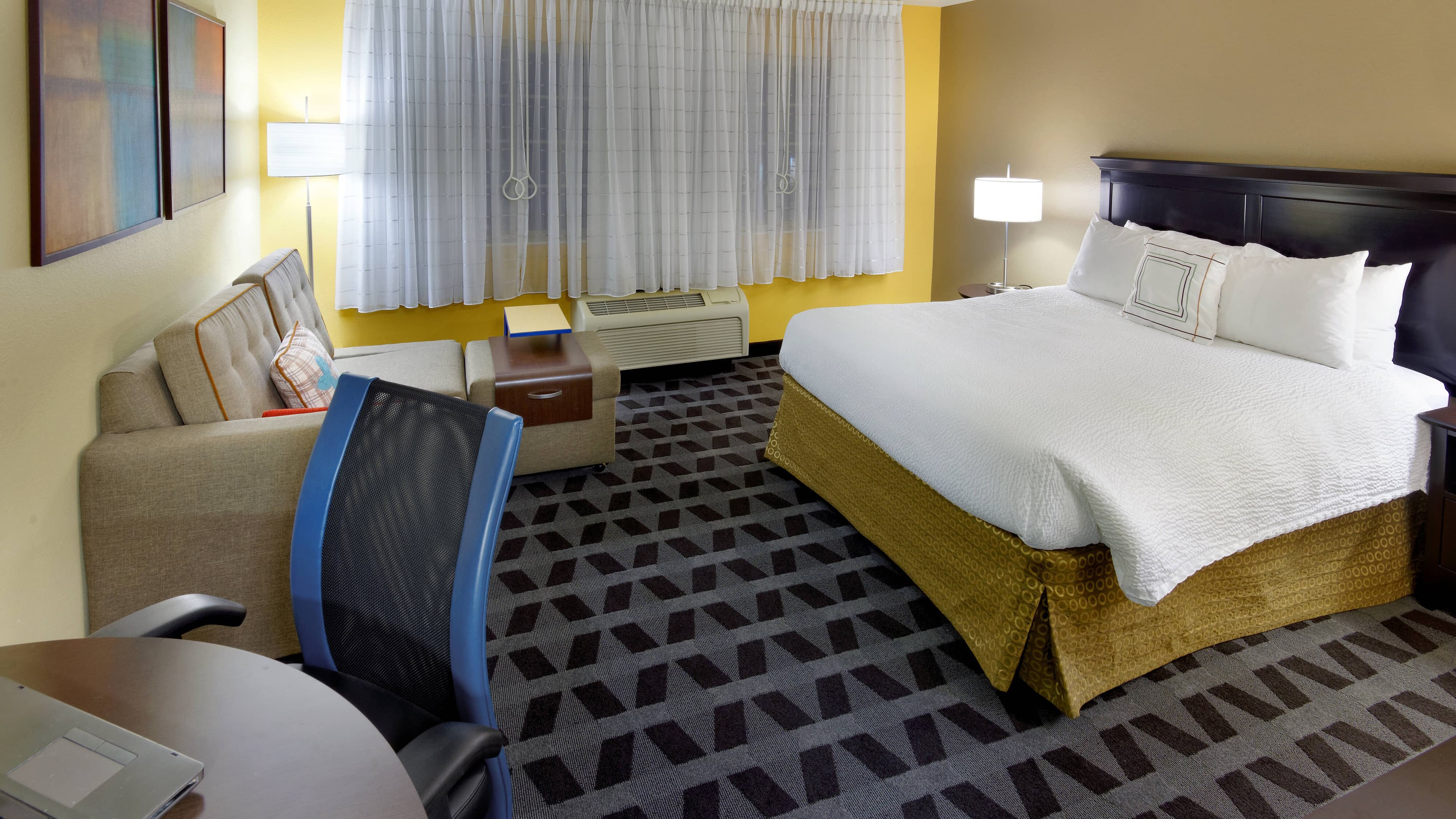 TownePlace Suites Joplin — 9
