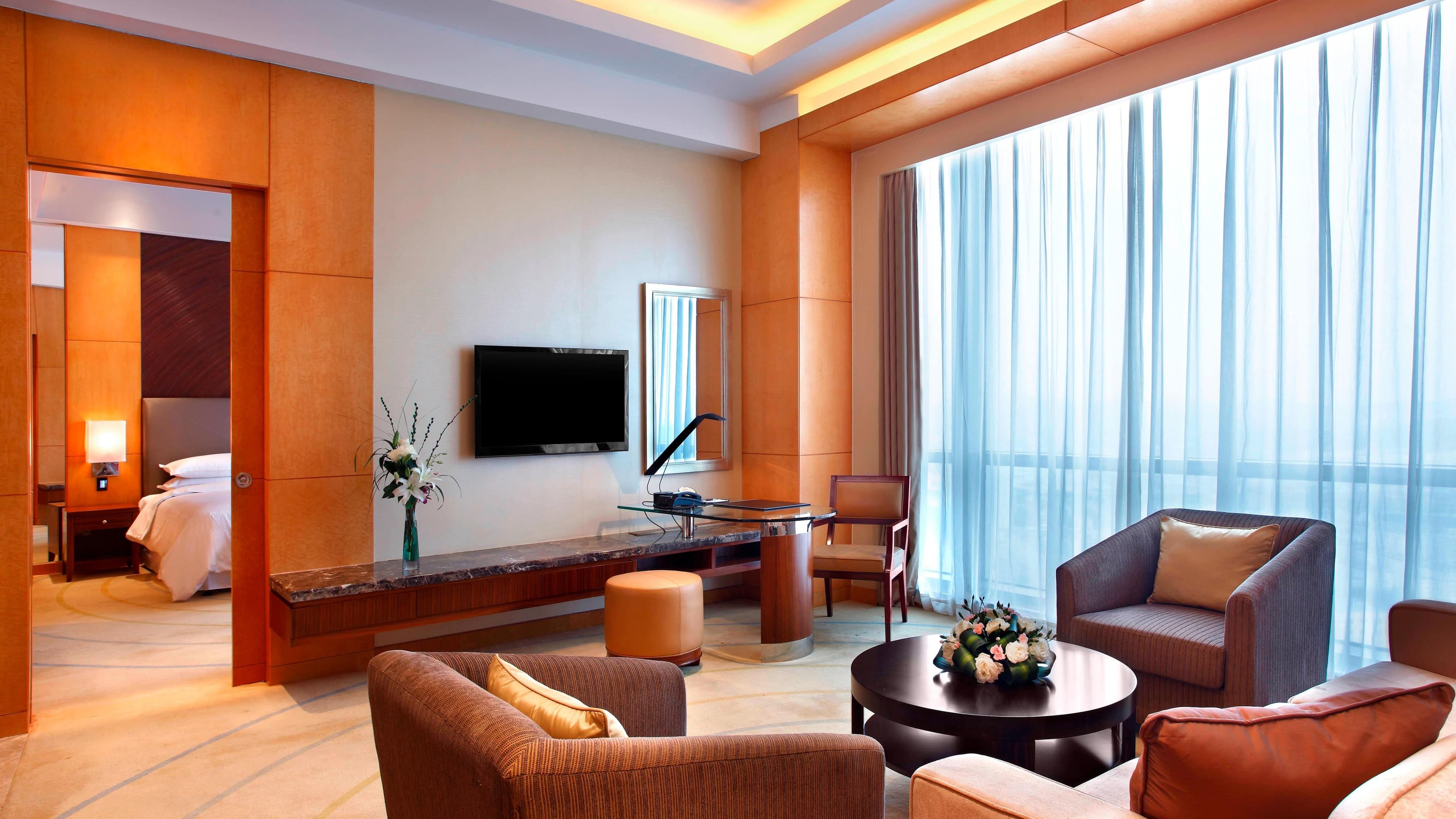 Club level - Image 1
