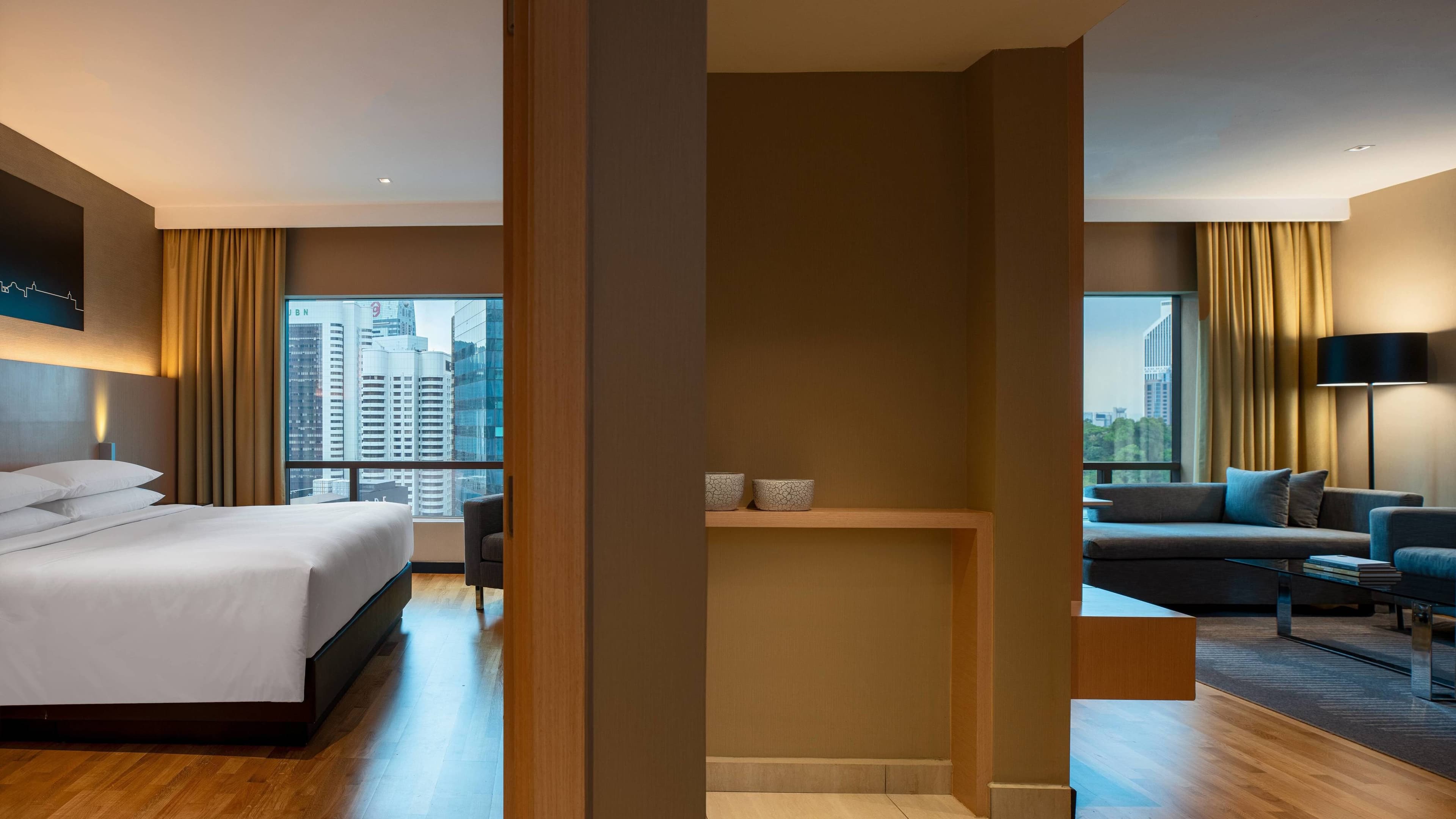 Renaissance Kuala Lumpur Hotel & Convention Centre - Image 4