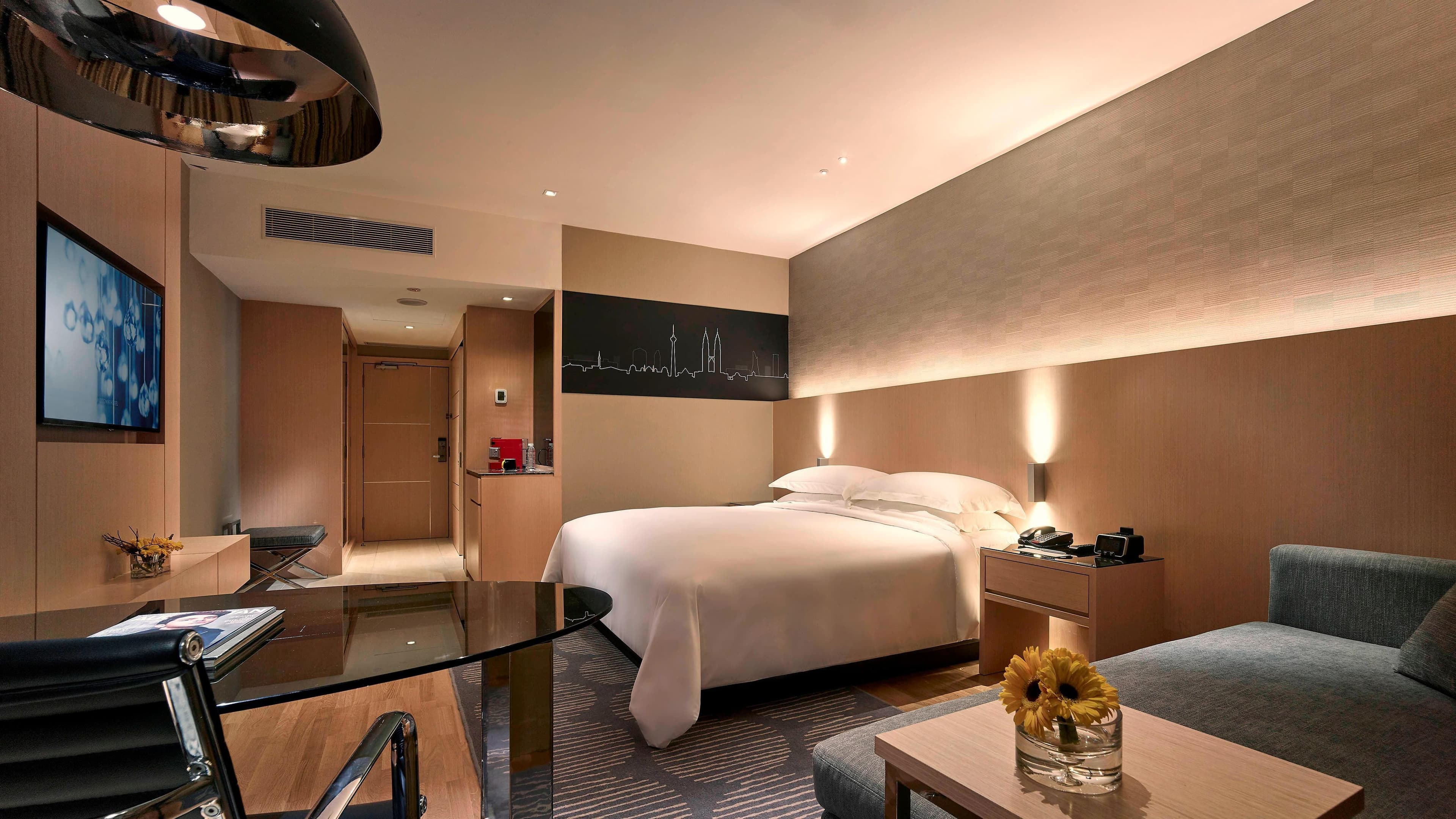 Renaissance Kuala Lumpur Hotel & Convention Centre — 2