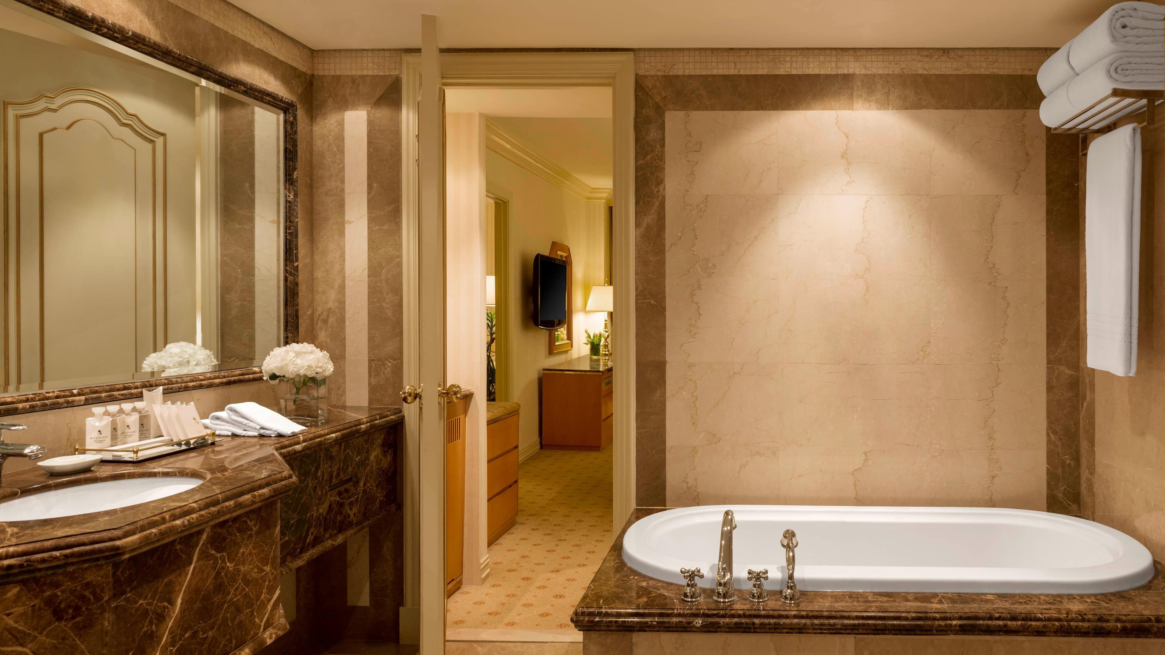 Sheraton Kuwait, a Luxury Collection Hotel, Kuwait City — 7