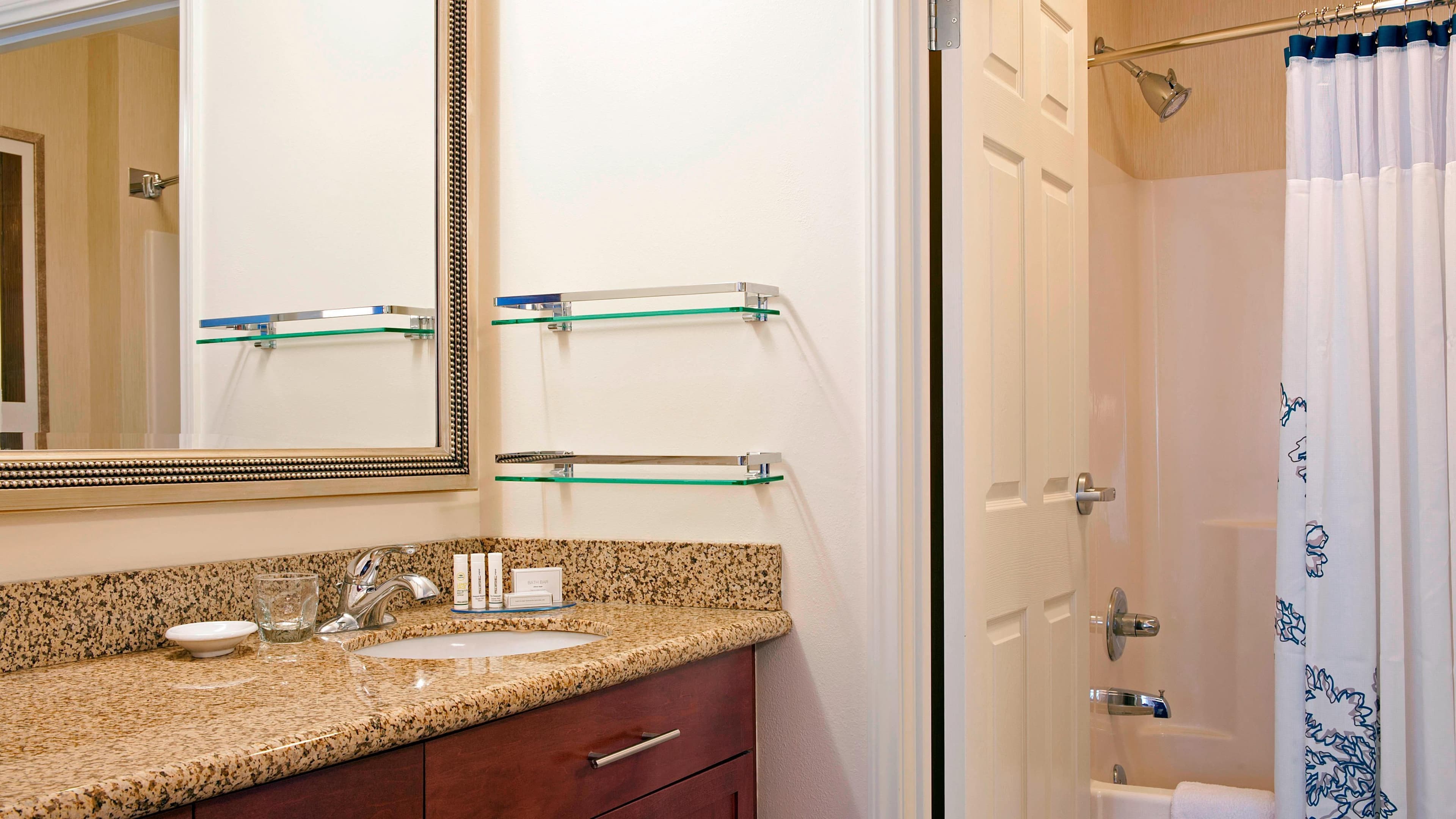 Residence Inn Lansing West - Image 4