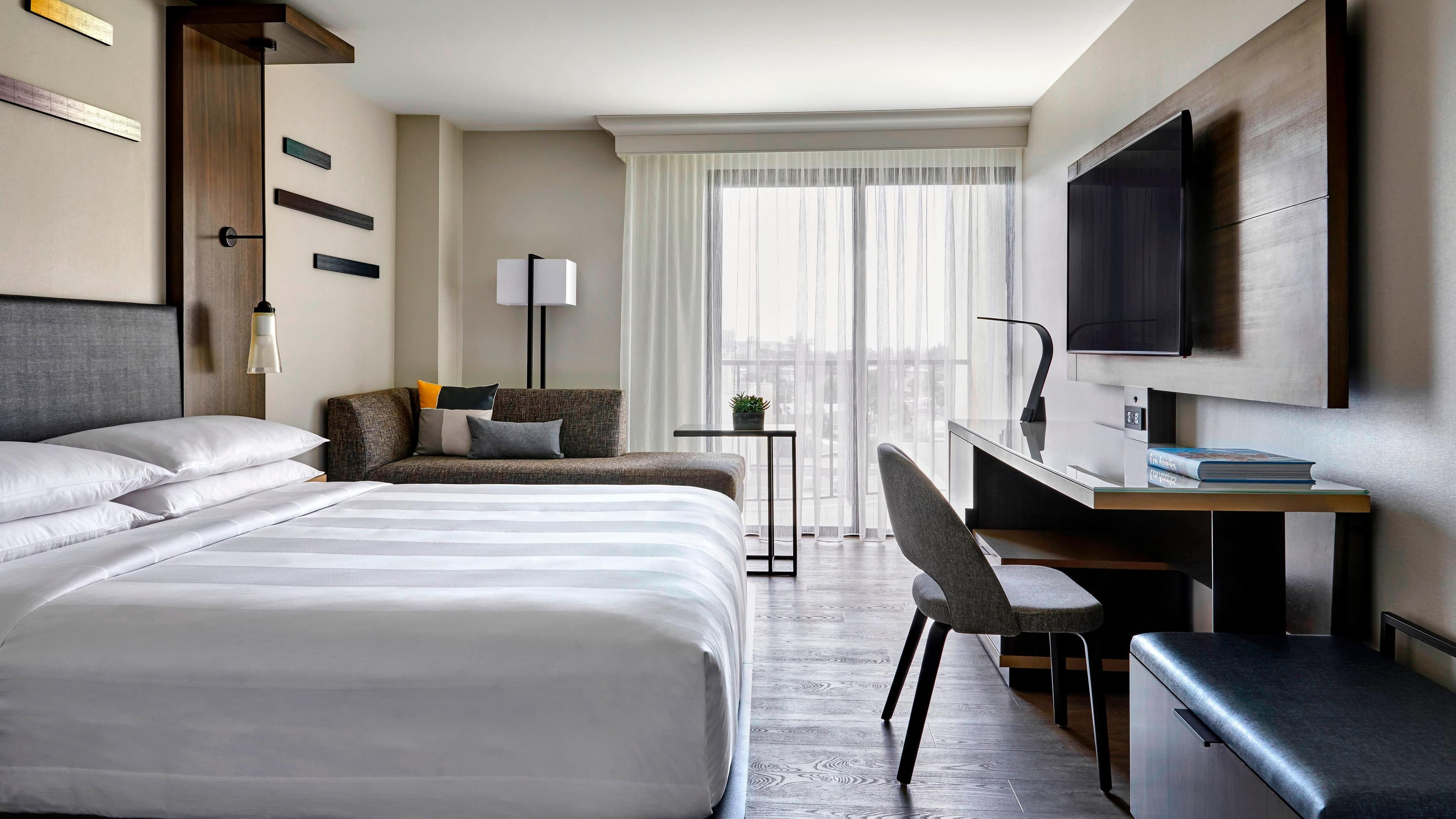 Anaheim Marriott — 14