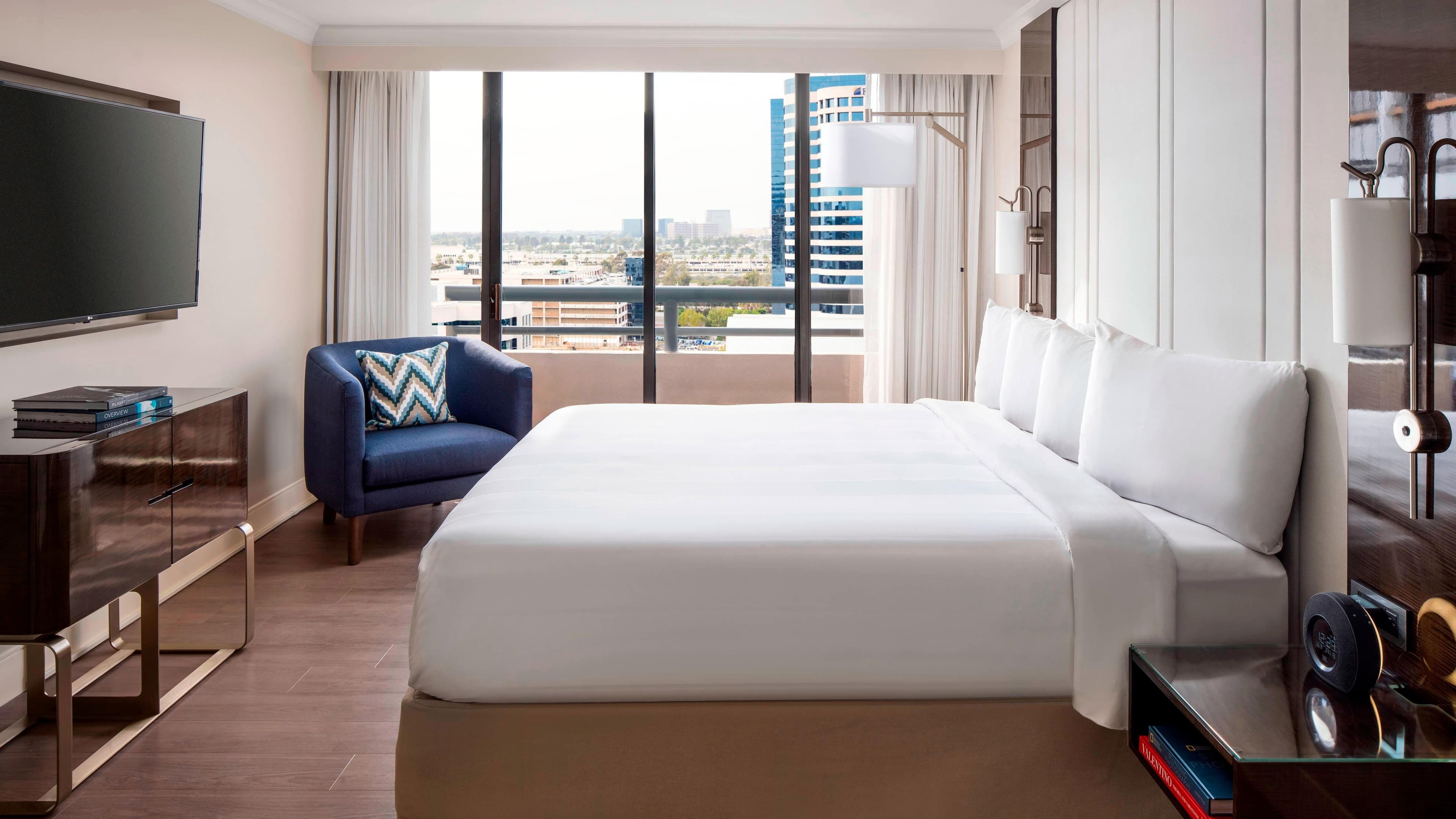 Irvine Marriott — 32