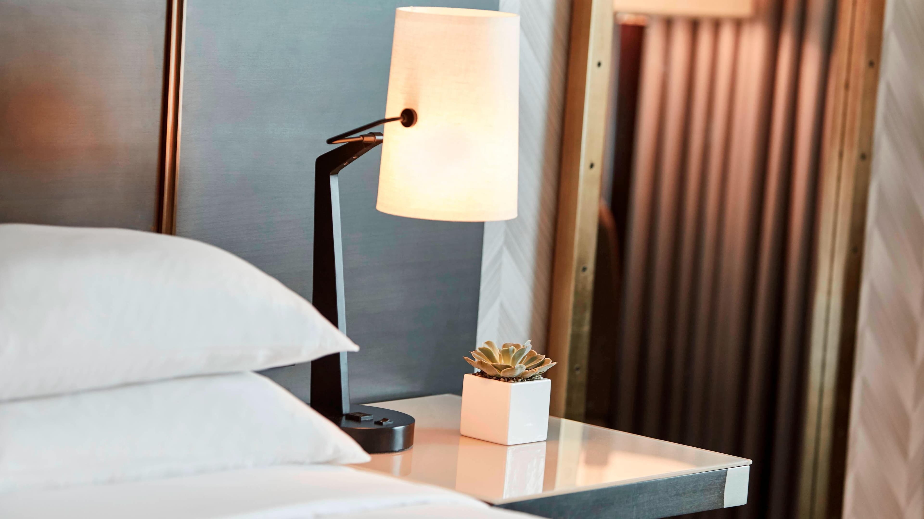 Renaissance Los Angeles Airport Hotel - Image 3