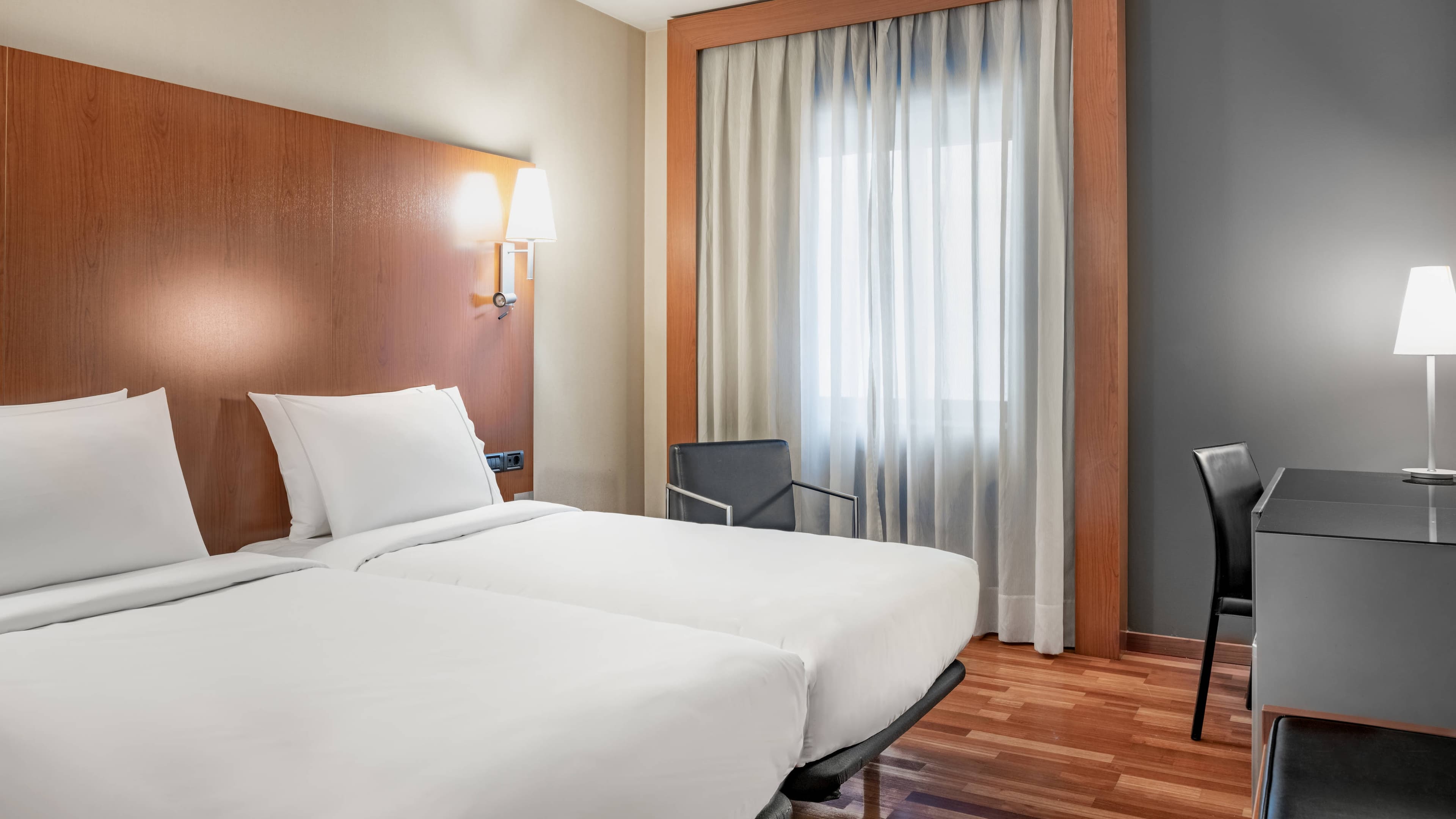 AC Hotel Ponferrada - Image 3