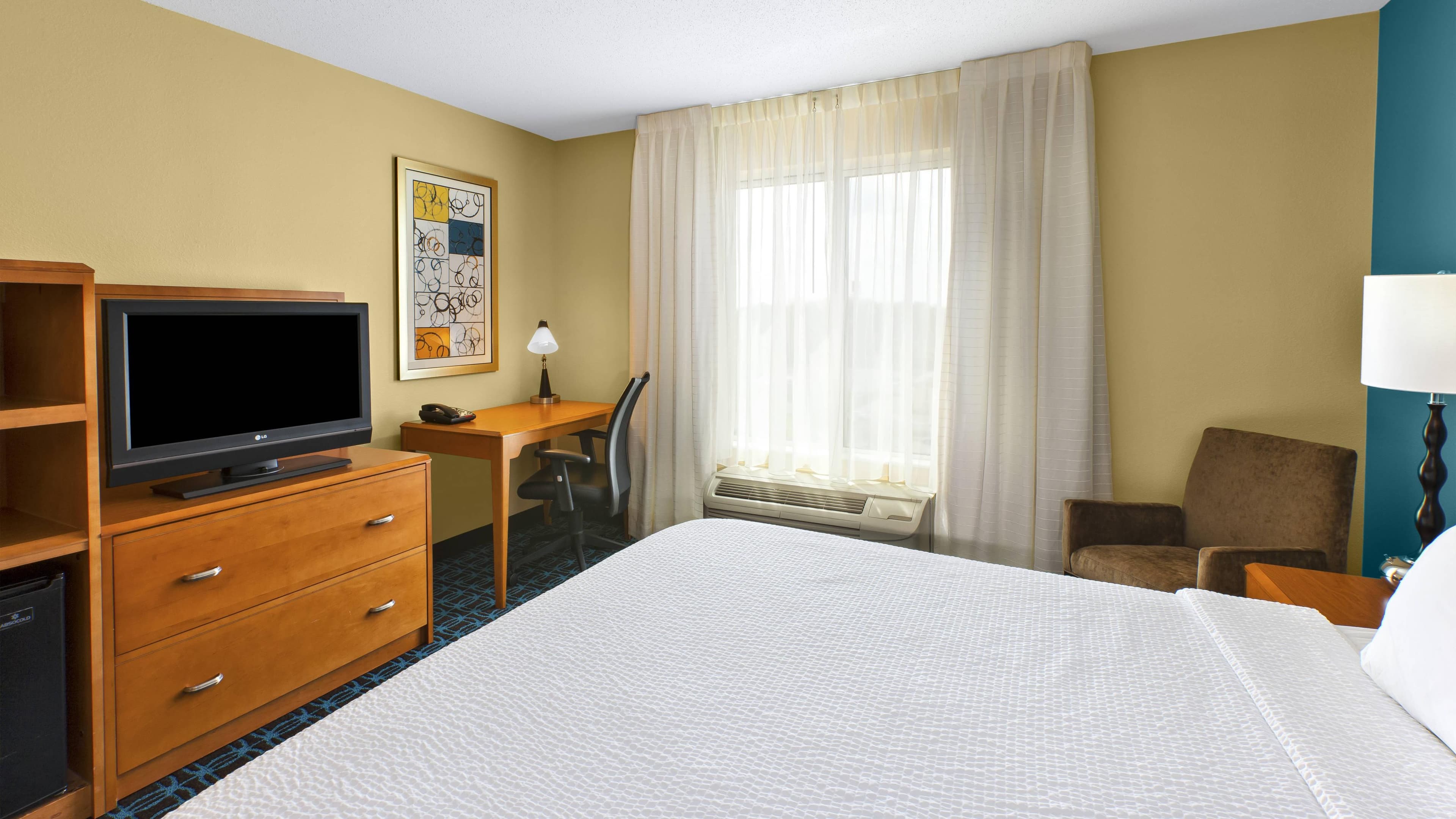 Fairfield Inn & Suites Lexington North - Image 2