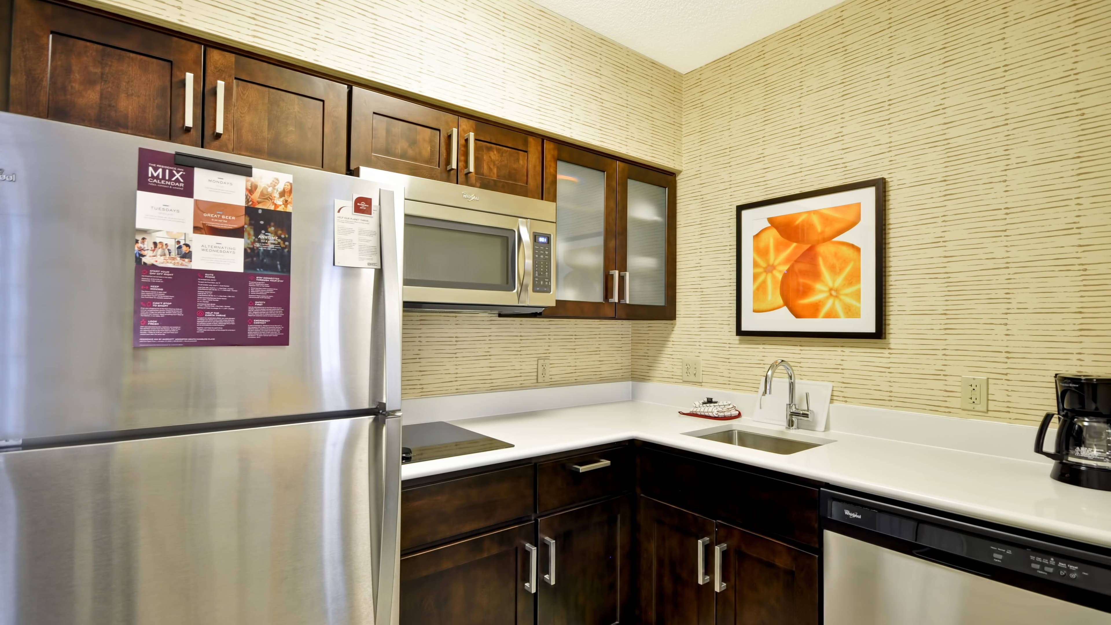 1 Bedroom 2 room Suite - Image 5