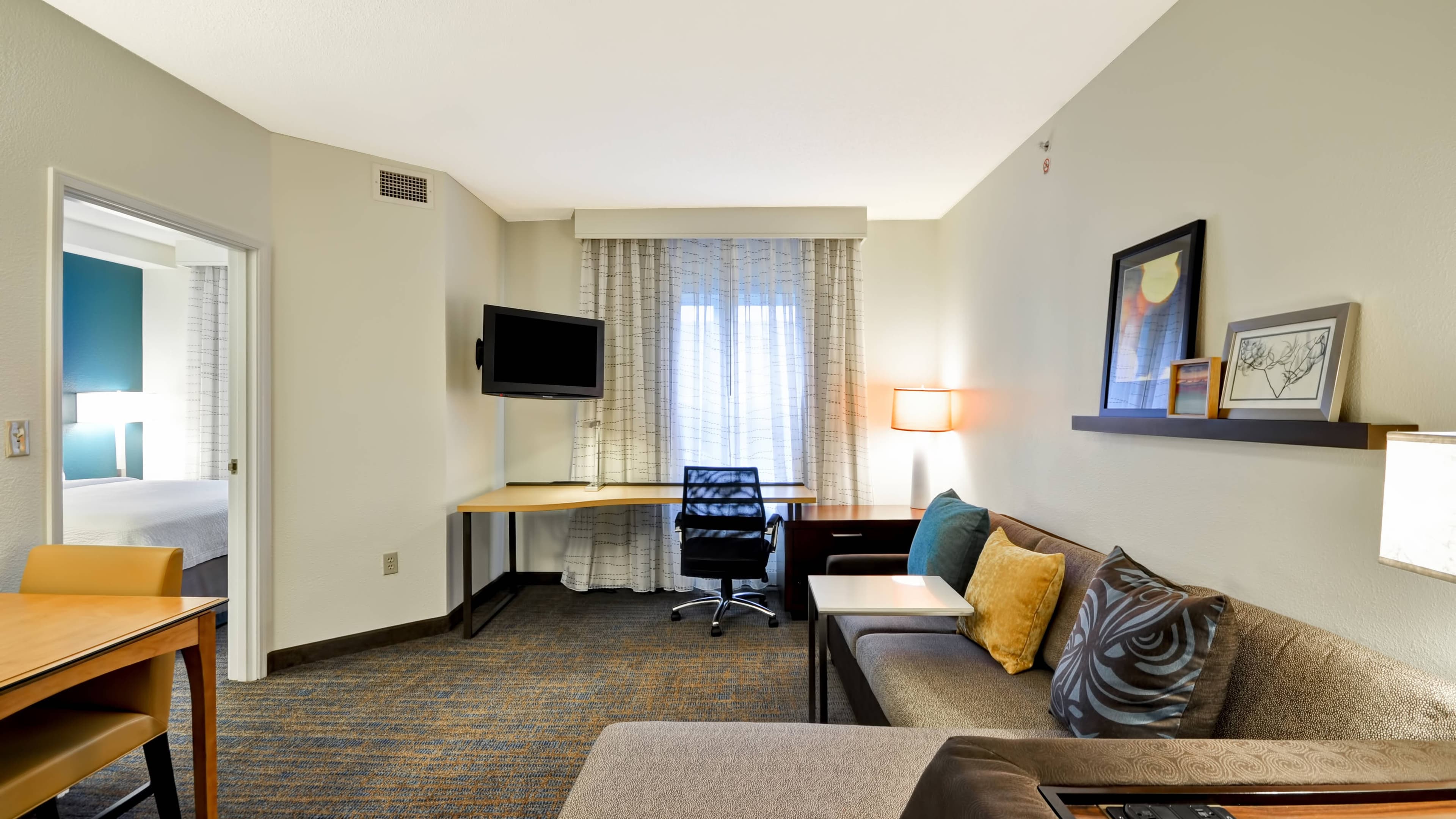 Residence Inn Lexington South/Hamburg Place - Image 4