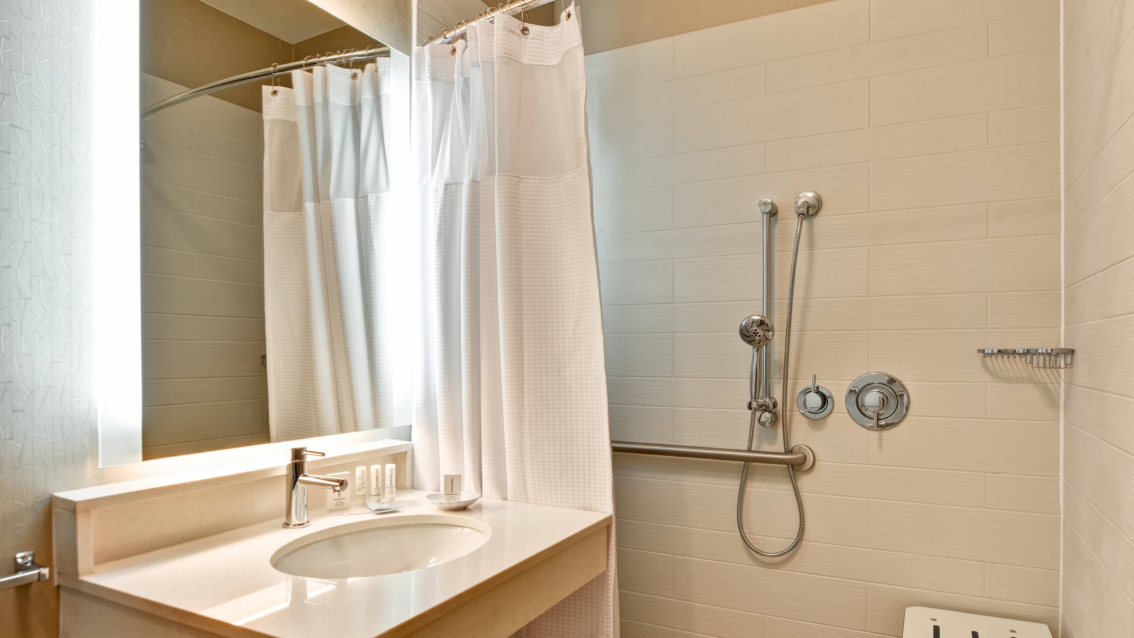 Suite - Image 7