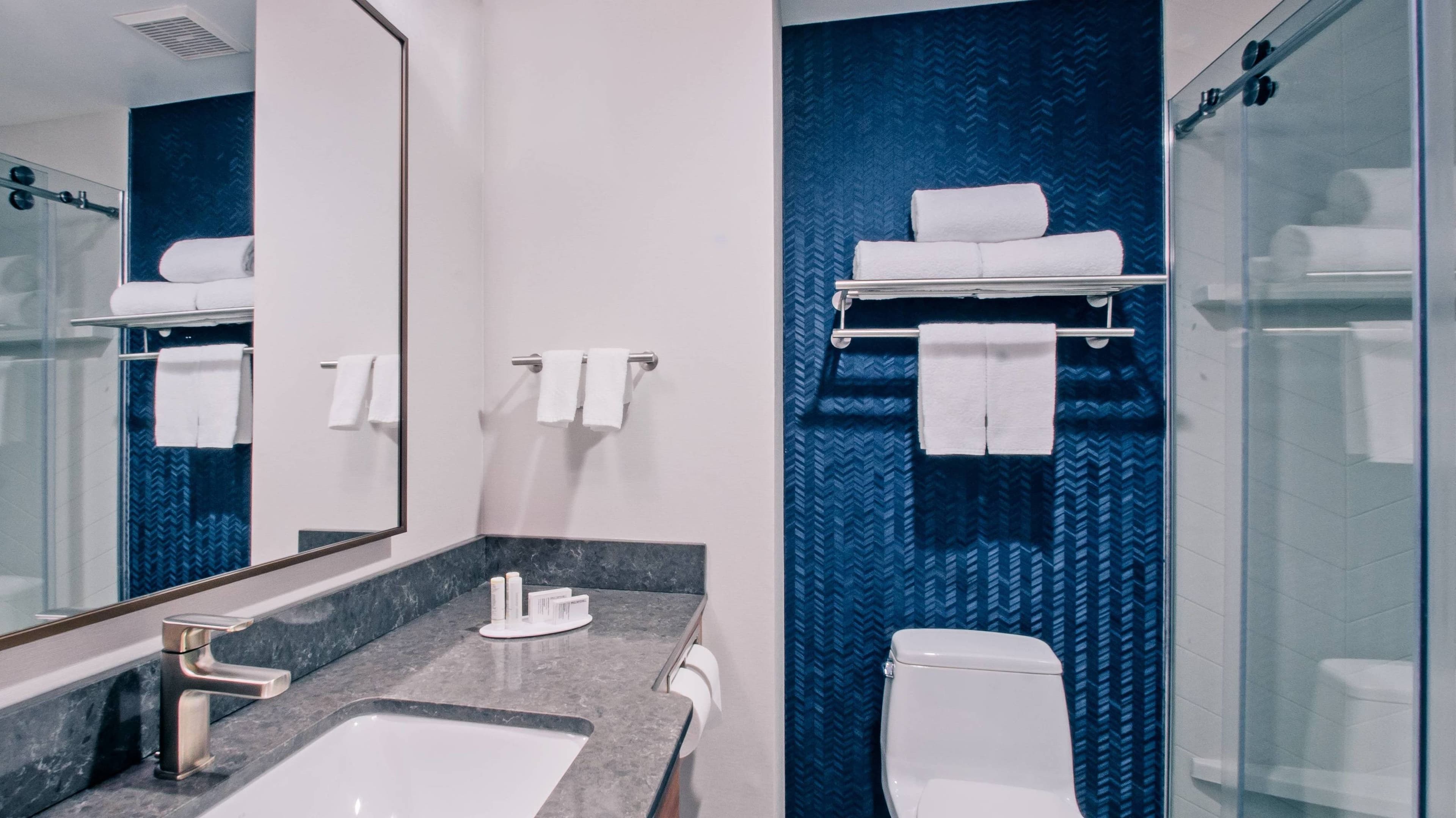 Fairfield Inn New York LaGuardia Airport/Astoria - Image 2