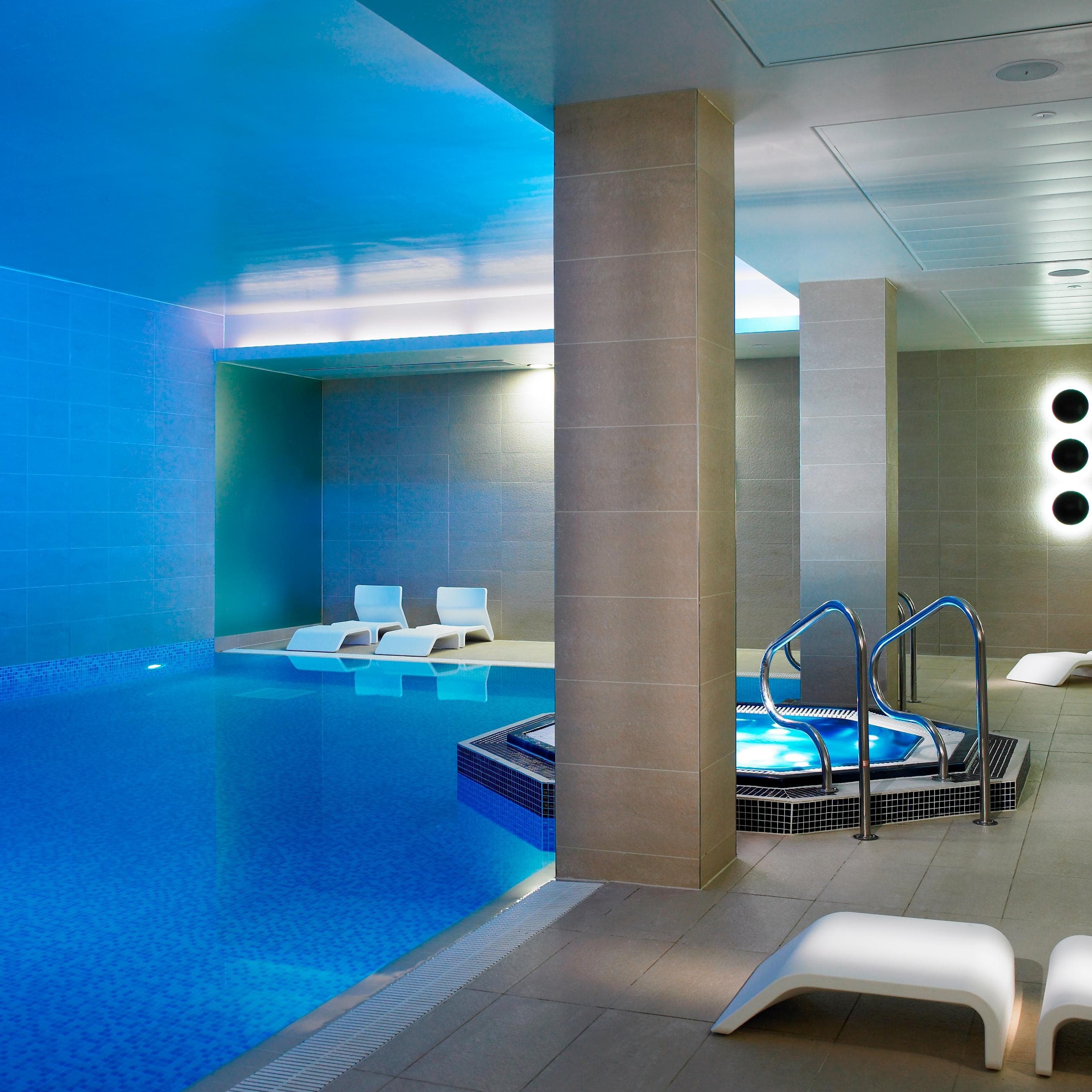 Lingfield Park Marriott Hotel & Country Club - Image 1