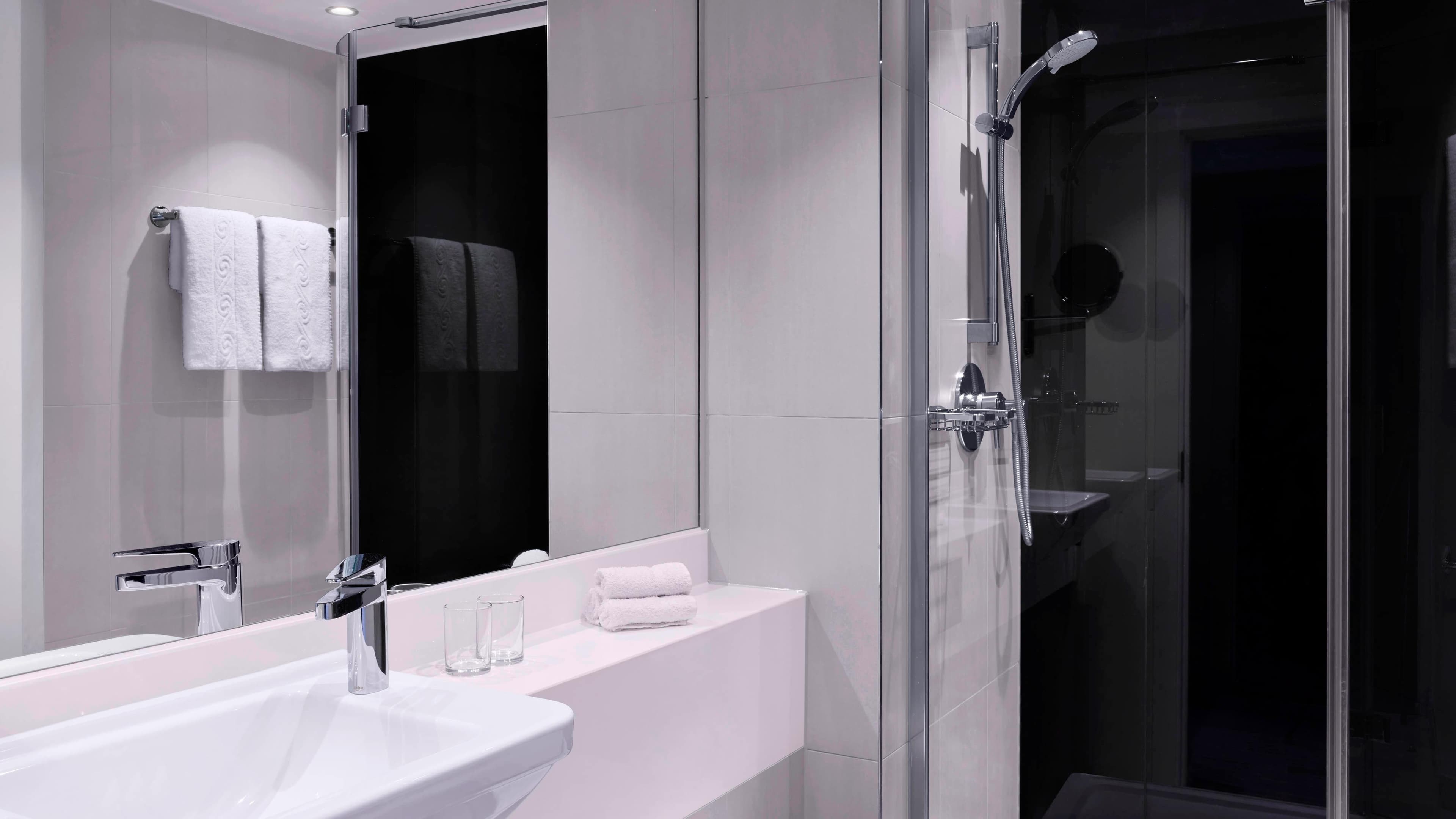Sheraton Heathrow Hotel - Image 5