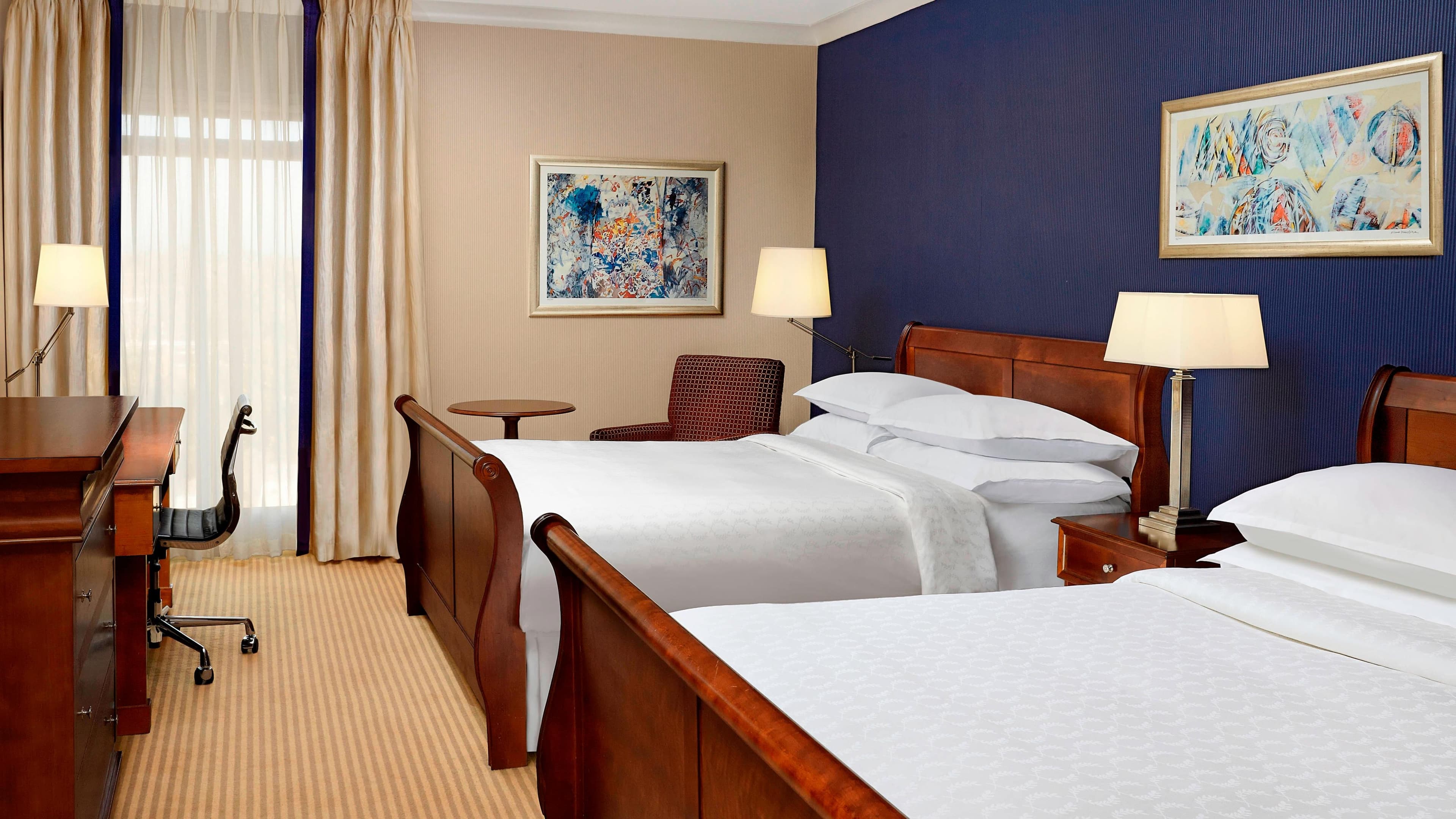 Sheraton Skyline Hotel London Heathrow — 20