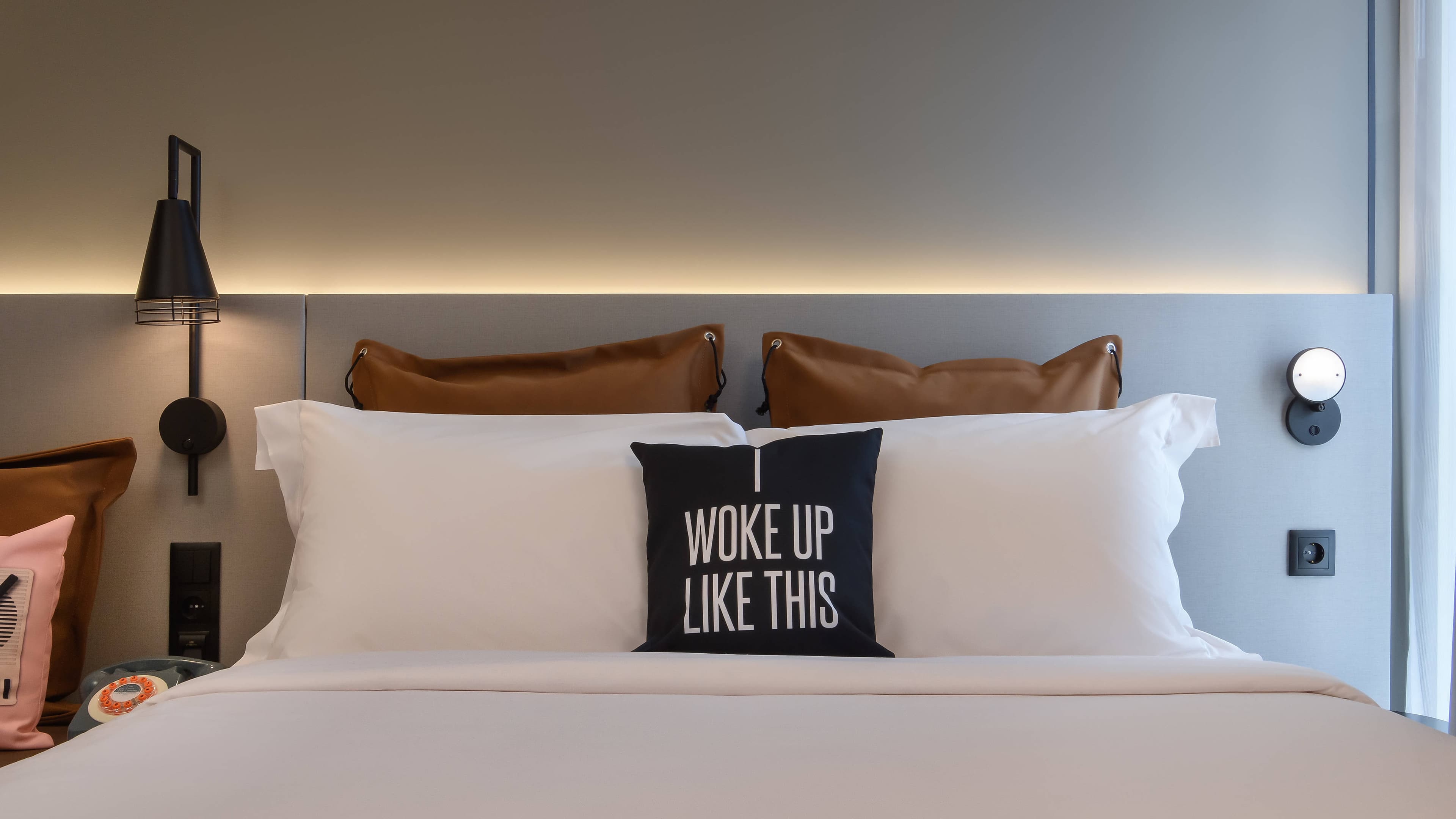 Moxy Sleeper - Image 1