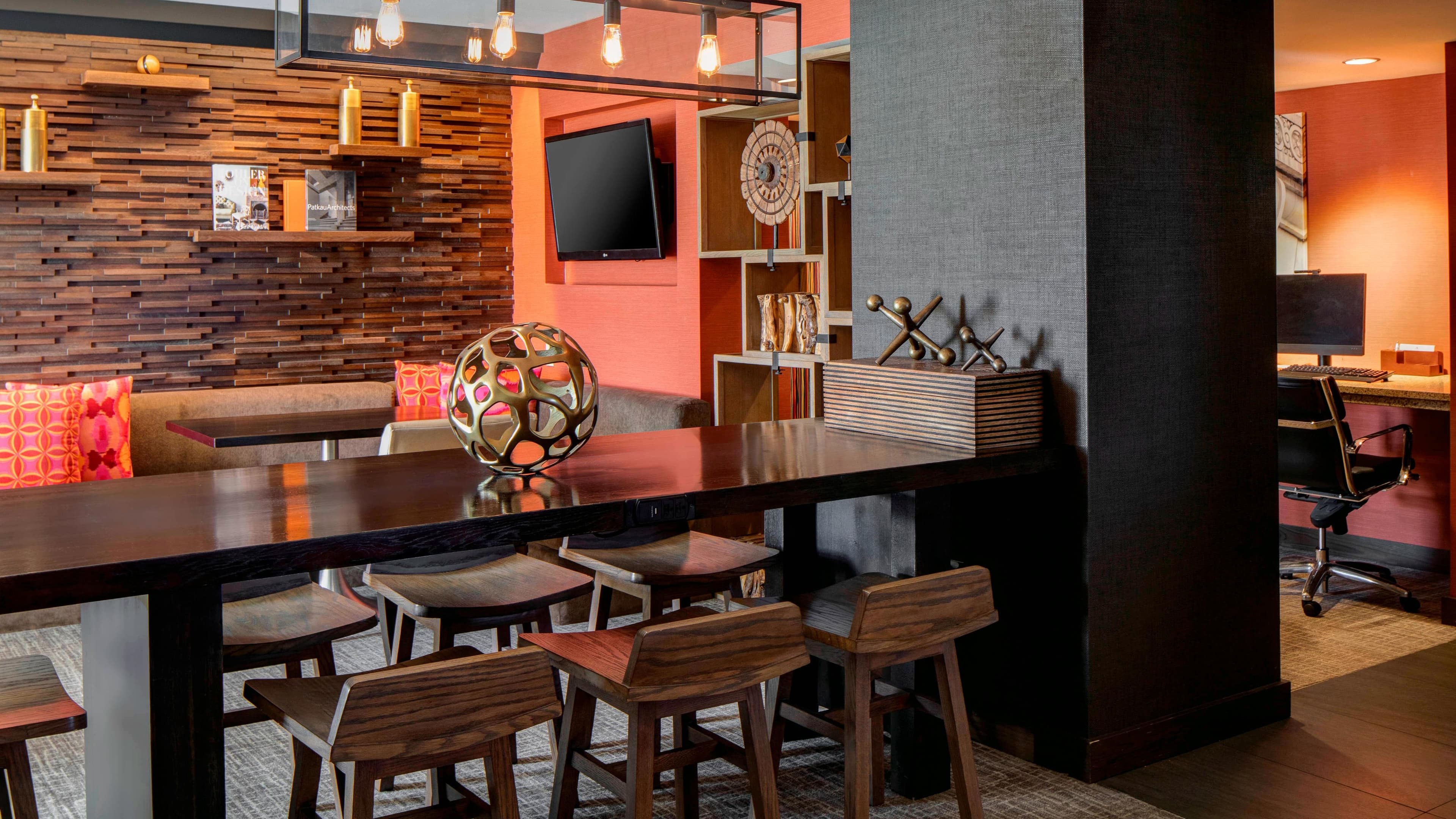 The Lincoln Marriott Cornhusker Hotel - Image 5