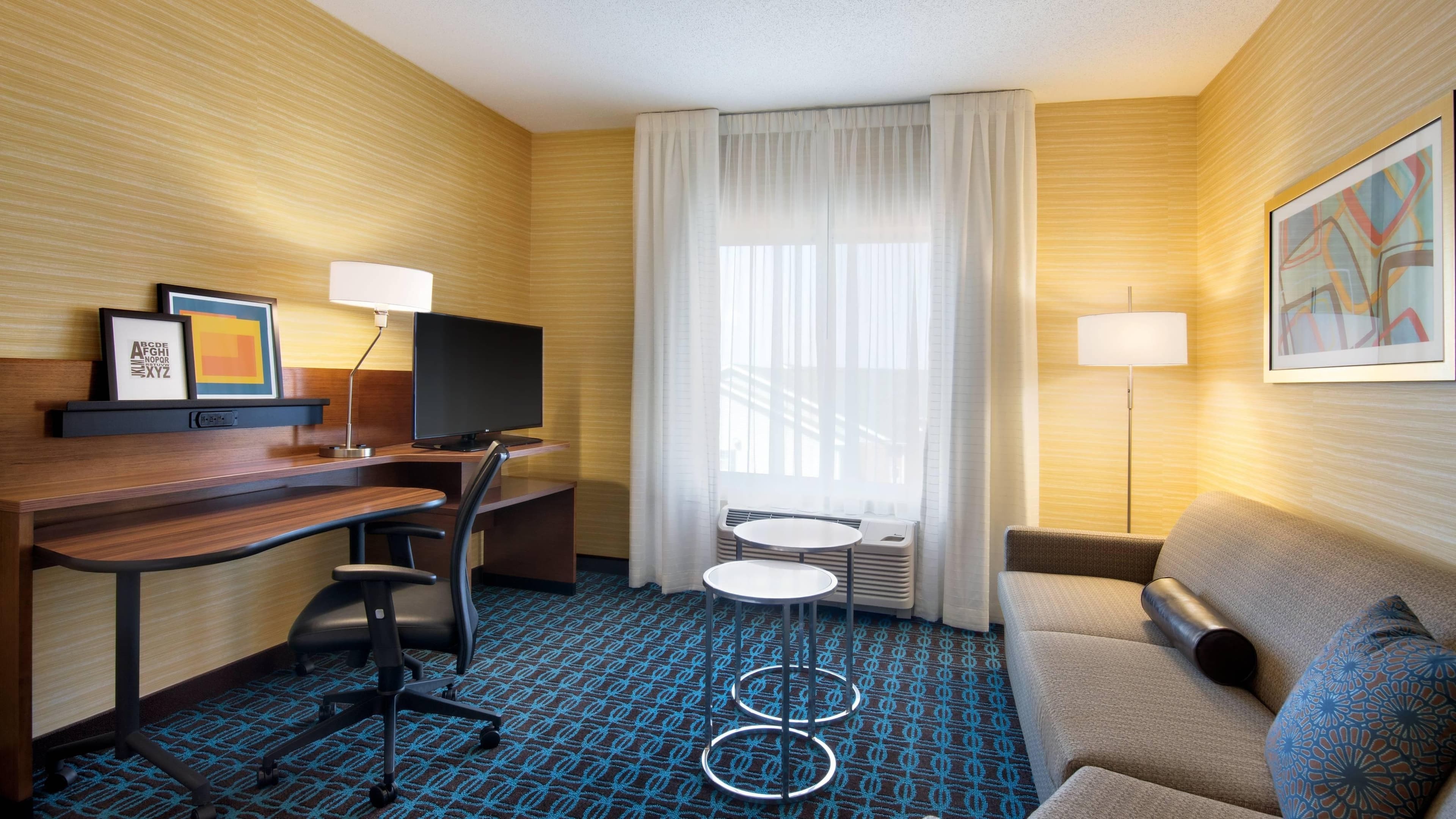 Fairfield Inn & Suites Lancaster East at The Outlets - Image 3