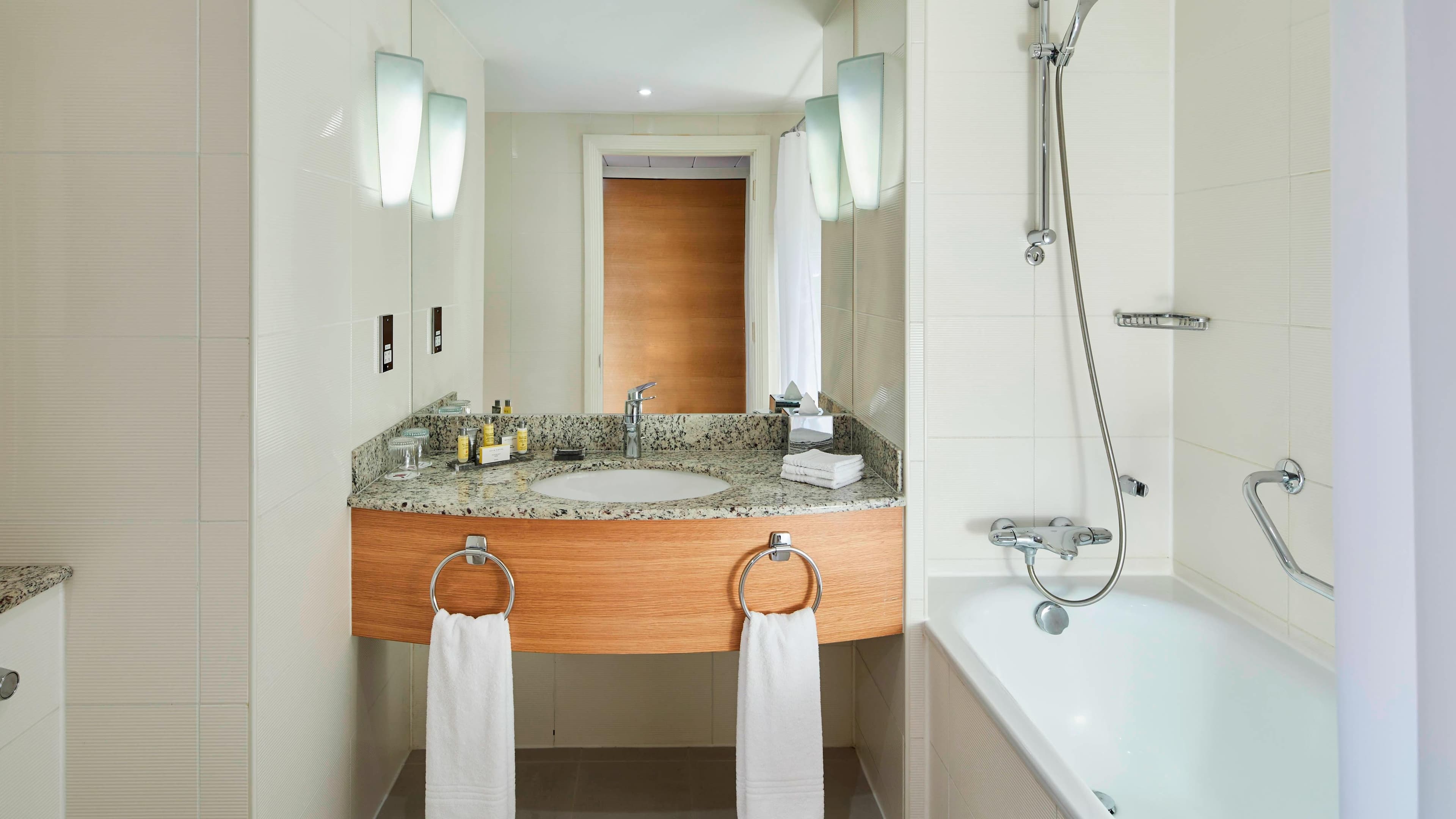London Marriott Hotel Canary Wharf - Image 4