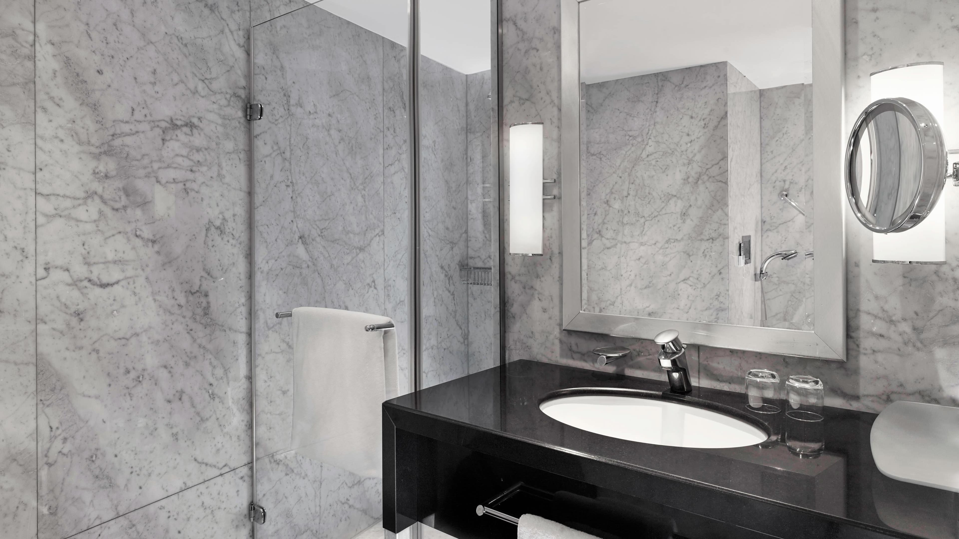 Executive Suite - Image 4