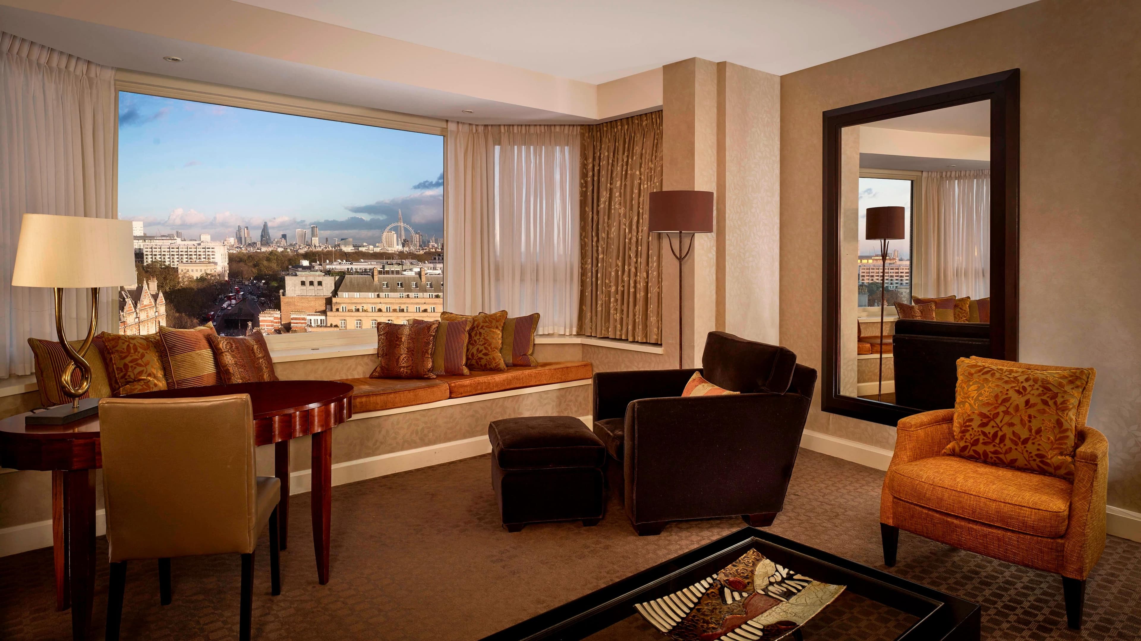 Executive Suite - Image 2