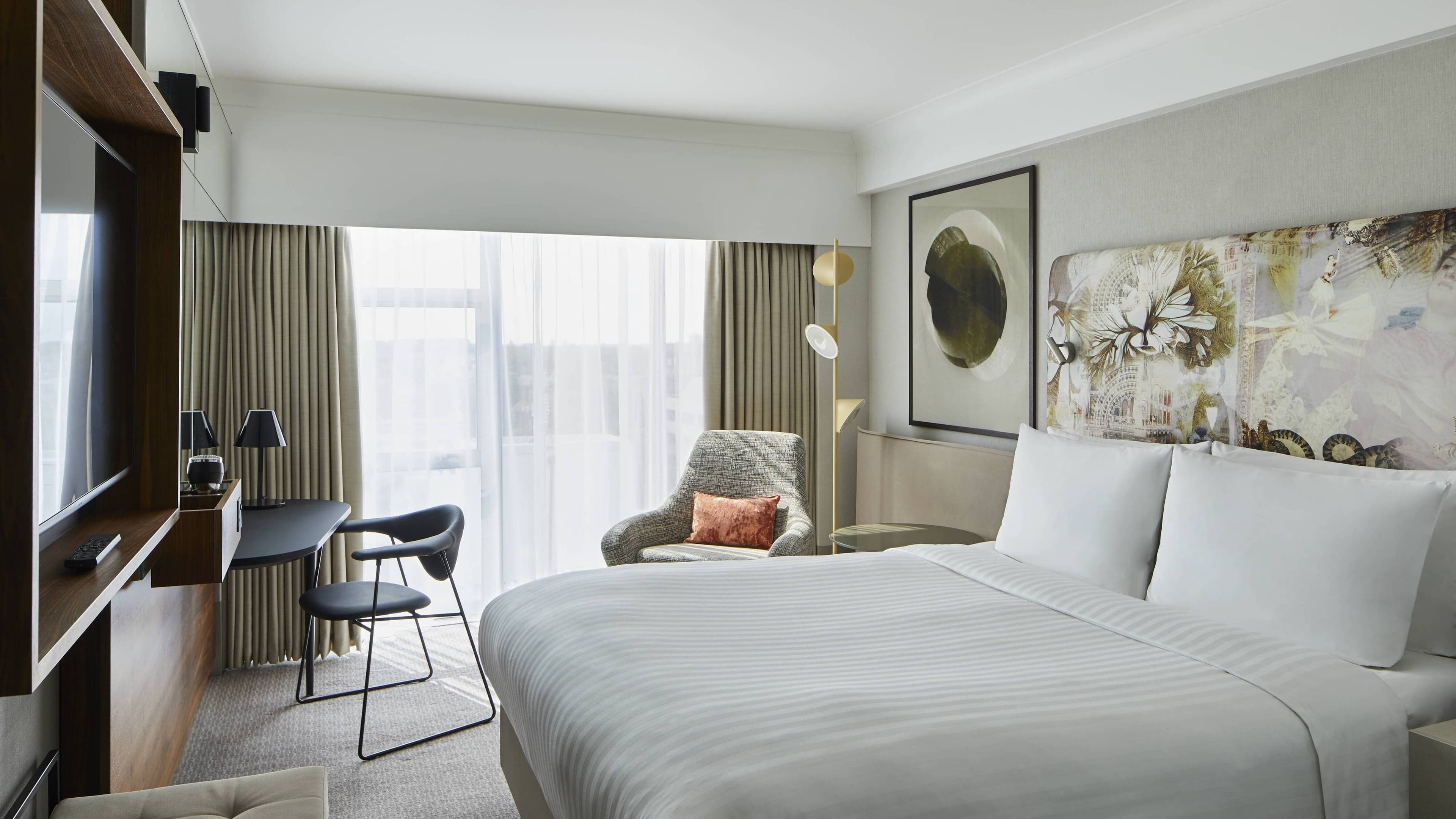 Deluxe Room - Image 1