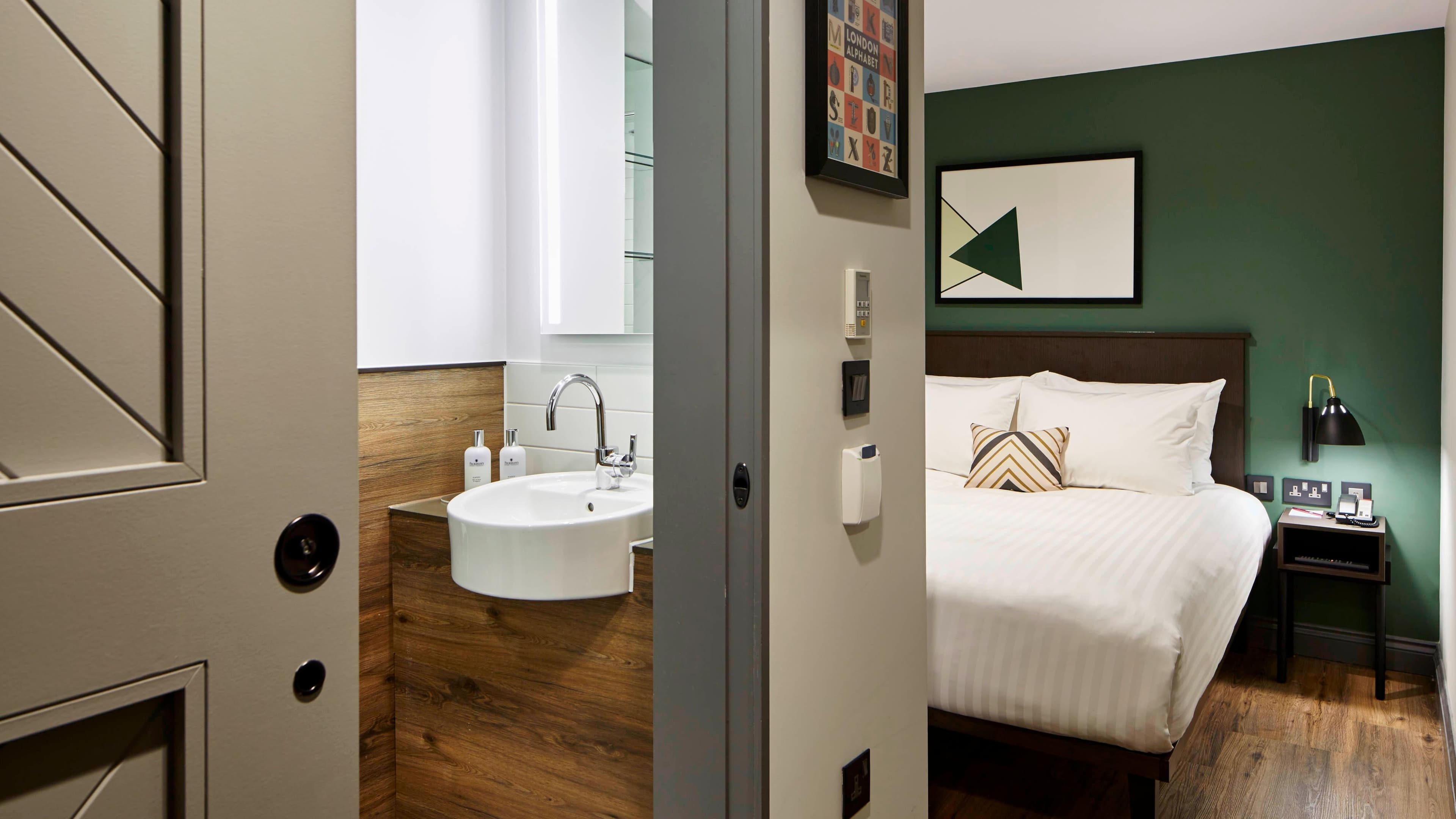 Residence Inn London Kensington - Image 2
