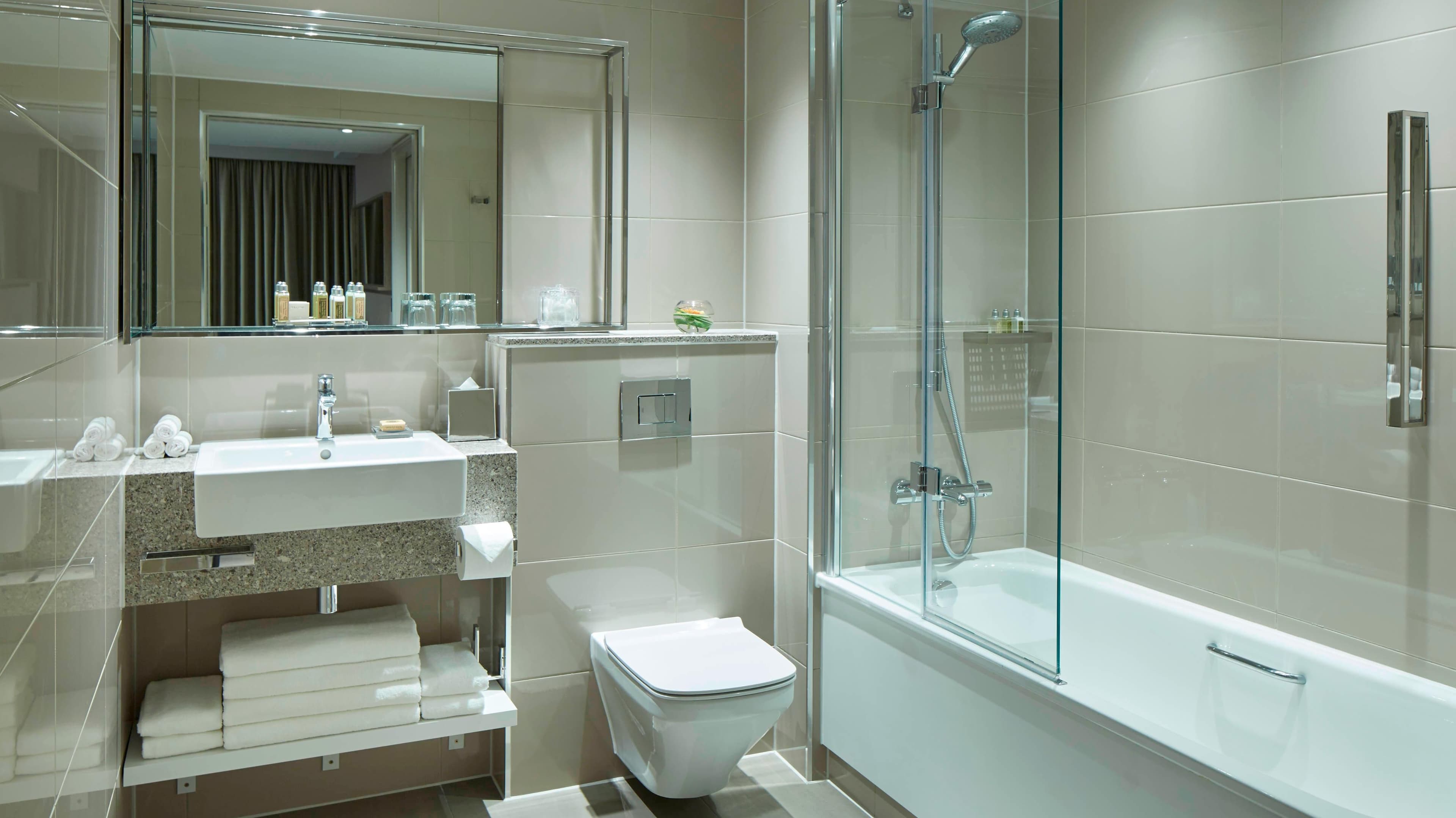 Independent (SPHC) London Bloomsbury Square Hotel — 39