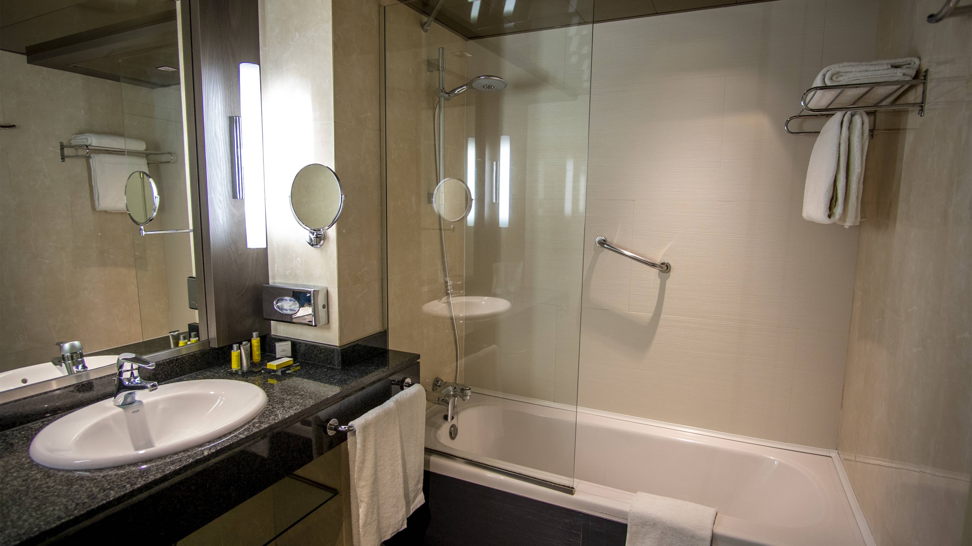 Madrid Marriott Auditorium Hotel & Conference Center — 41