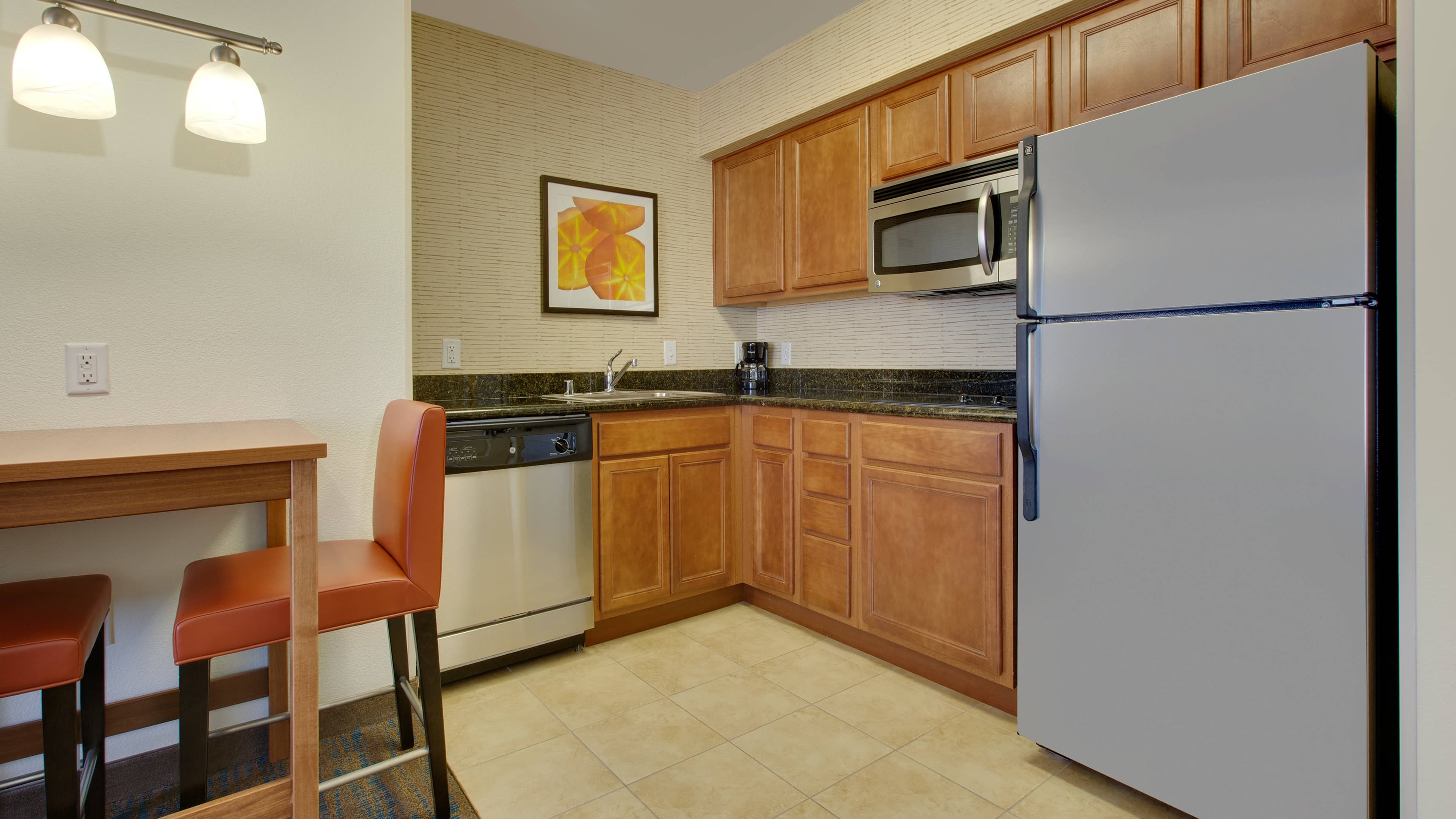 King Studio Suite - Image 3