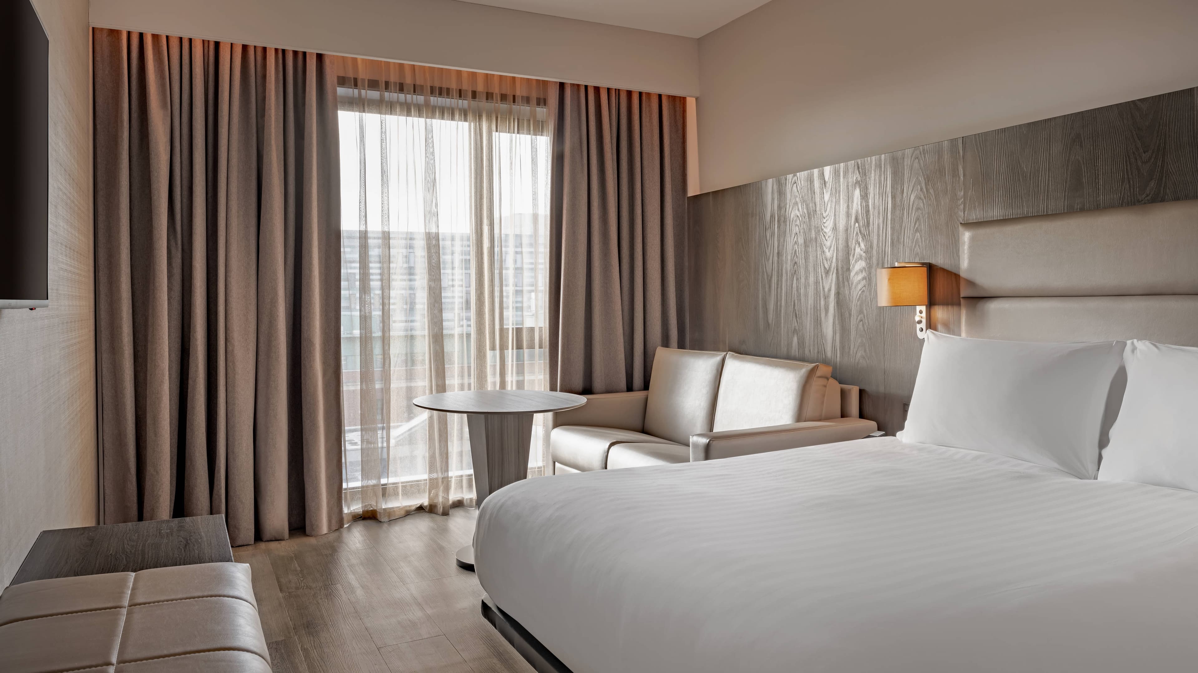 AC Hotel Manchester City Centre — 9