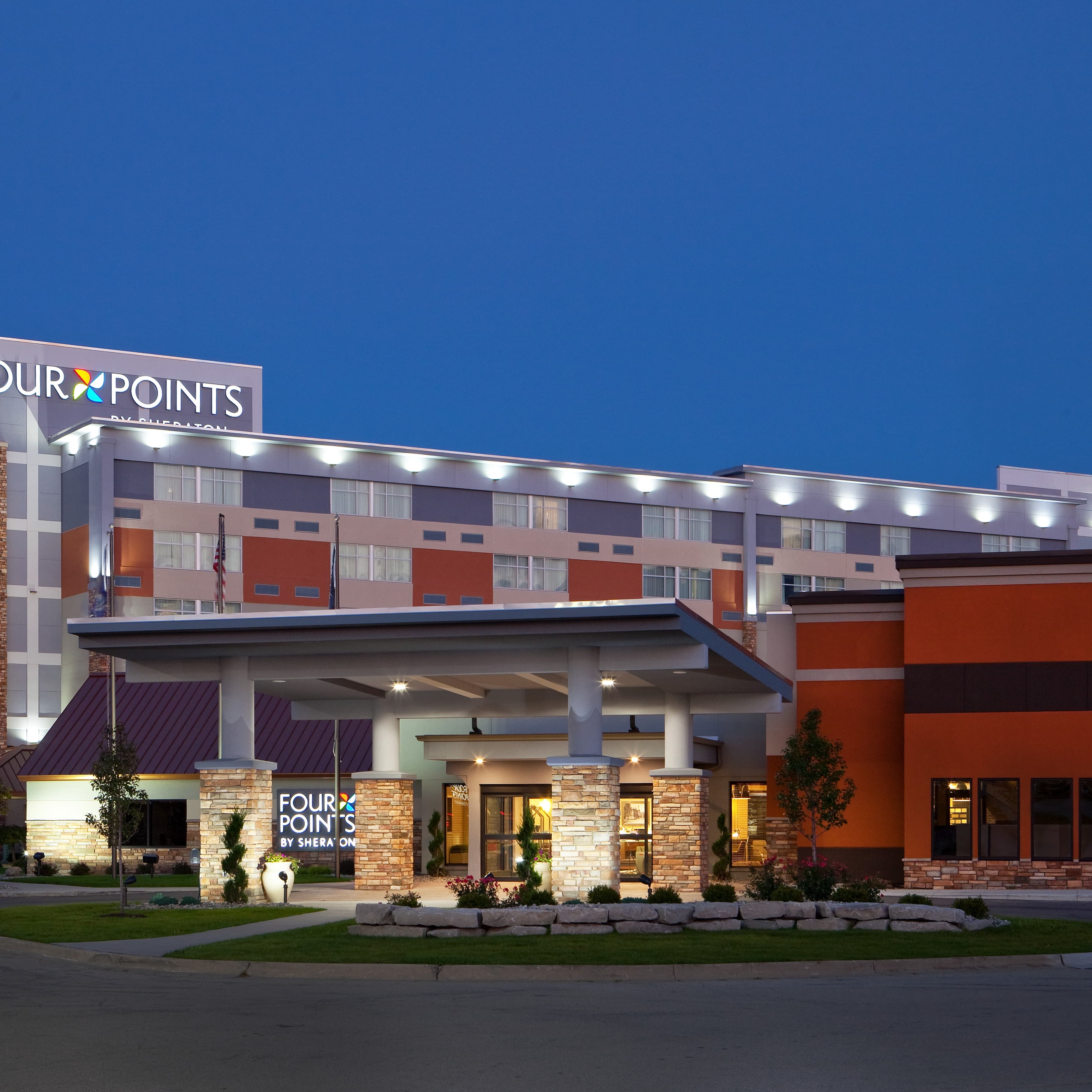 Four Points by Sheraton Saginaw - Image 1