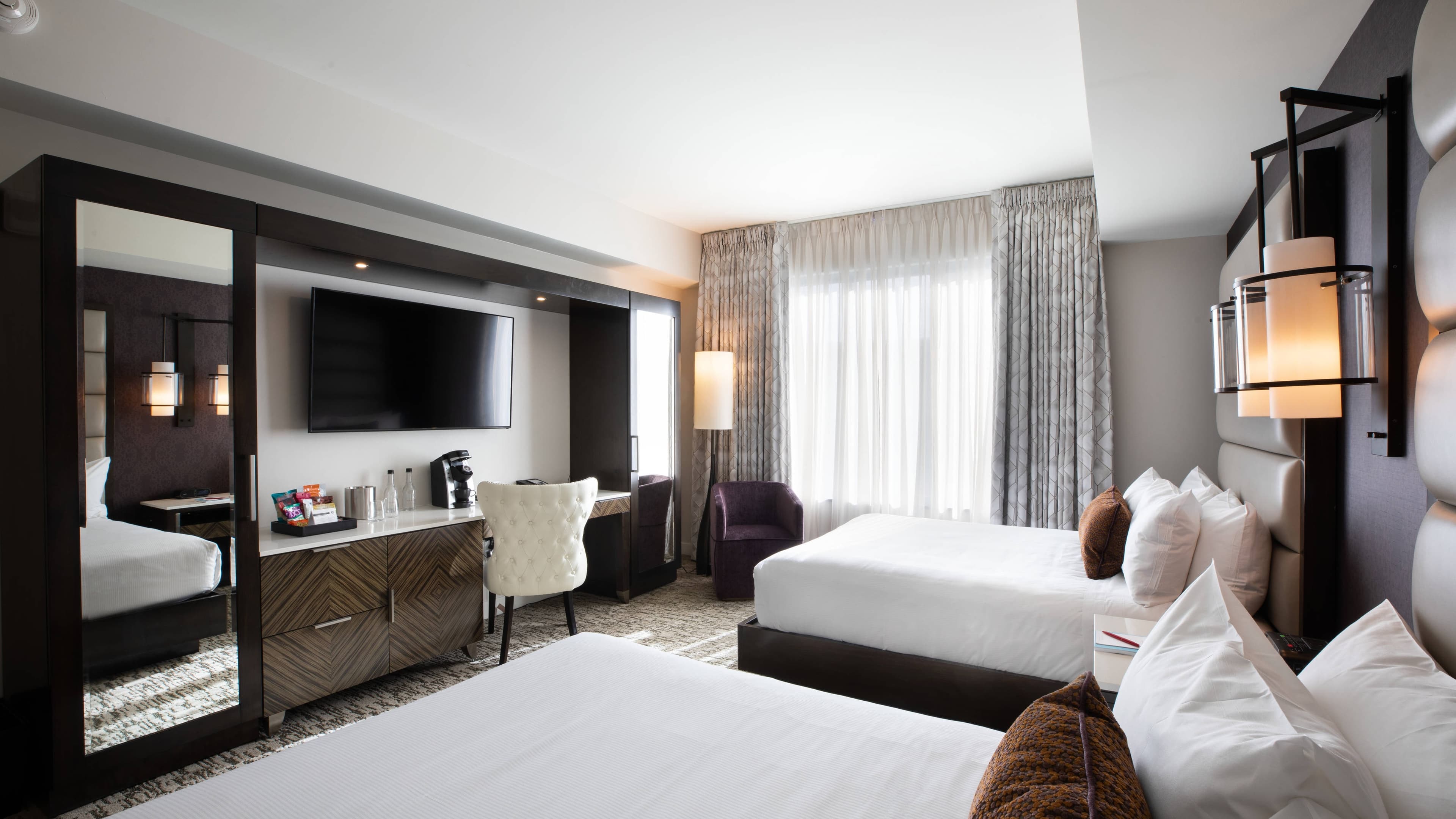 Ambassador Hotel Kansas City, Autograph Collection — 13