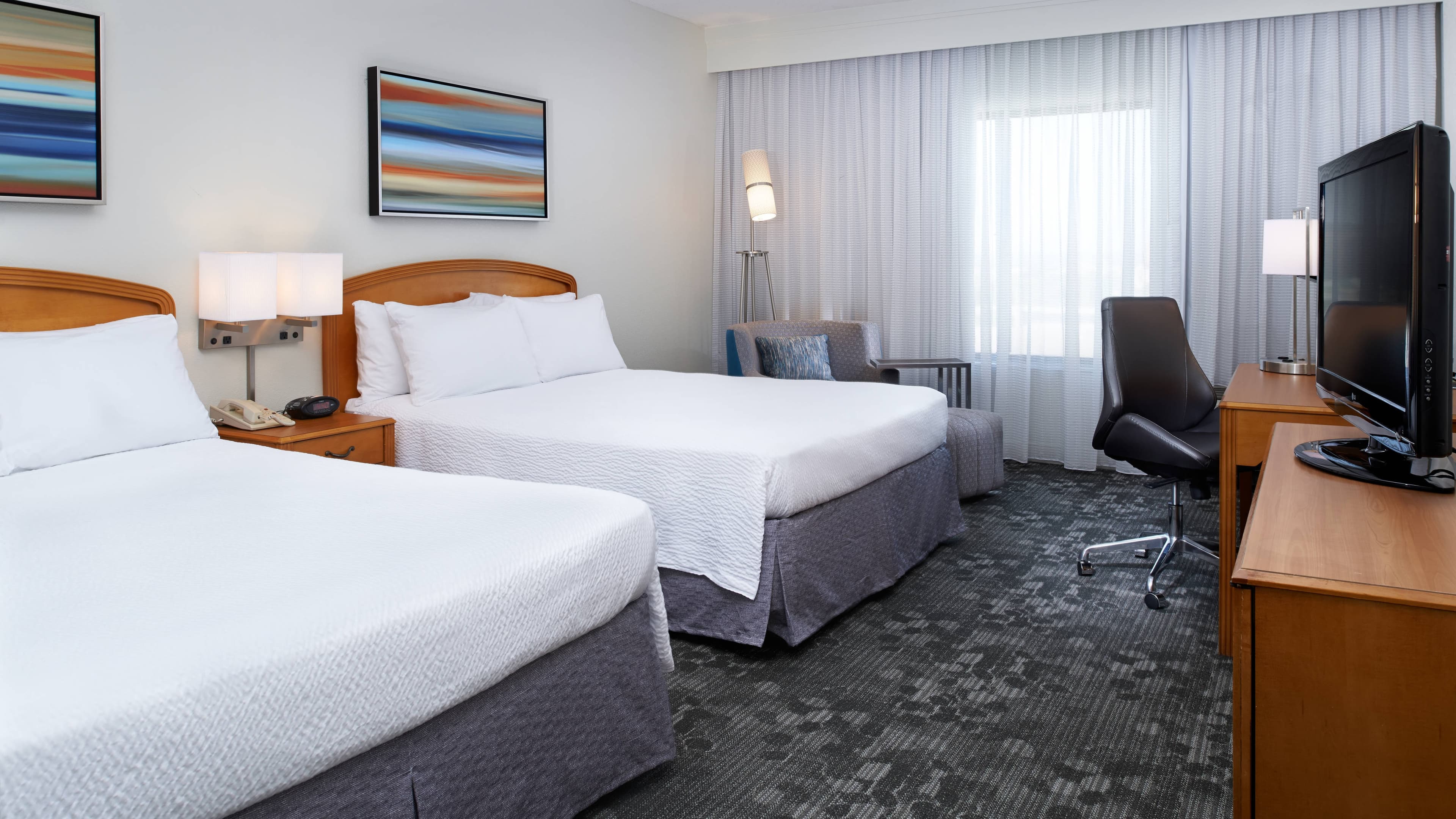 Queen/Queen Guest Room - Image 1