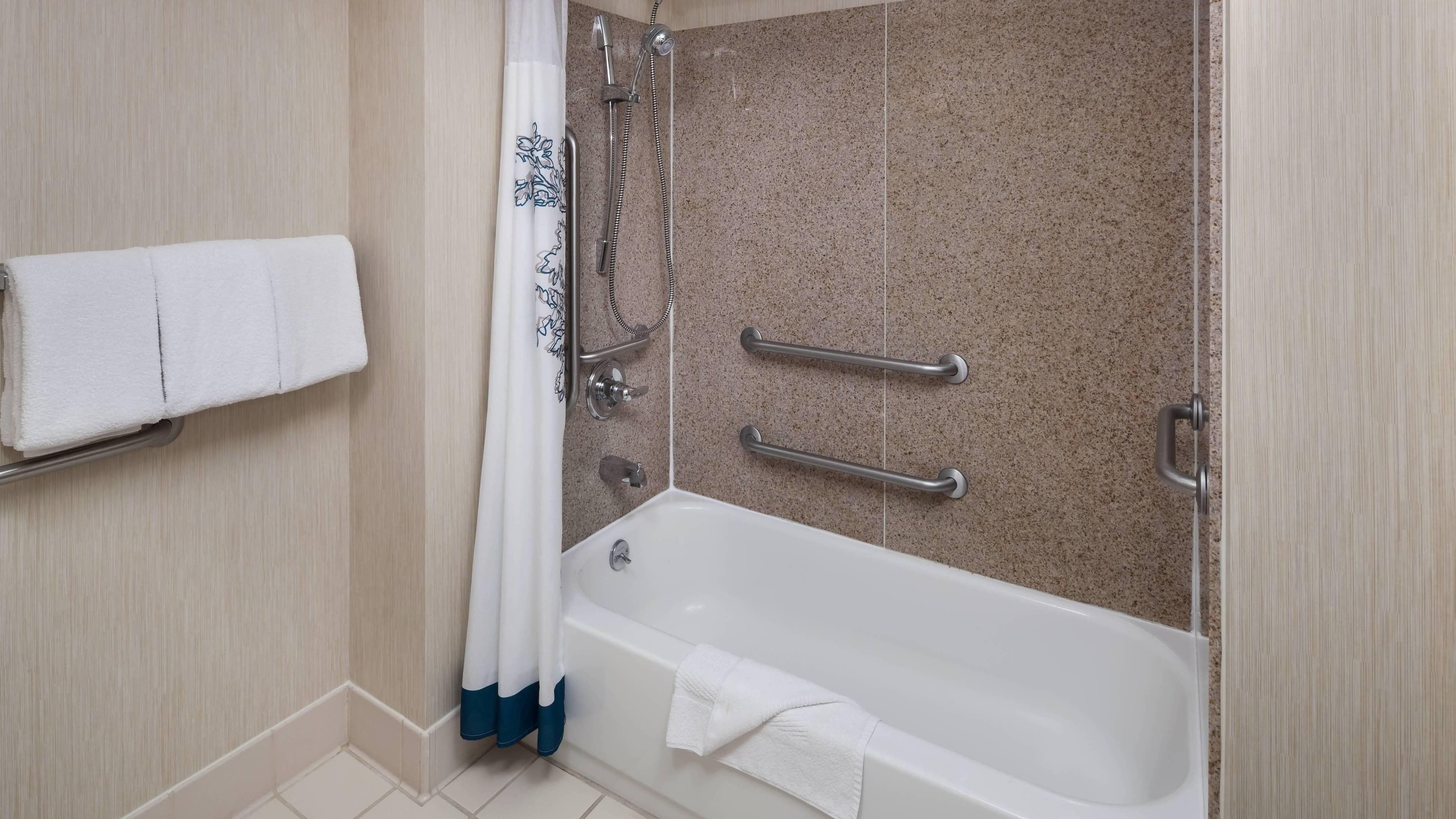 1 Bedroom Suite - Image 5