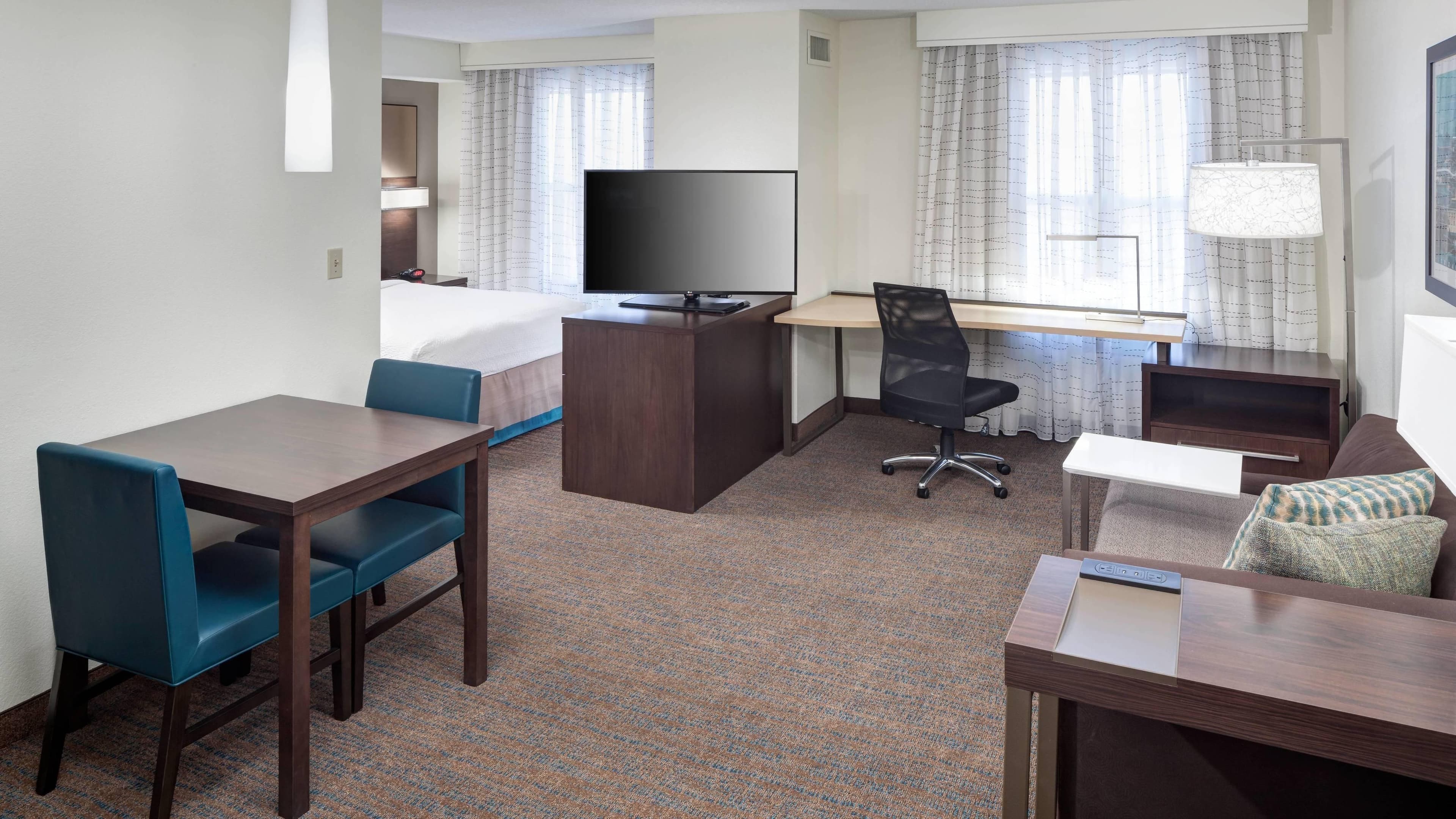 Residence Inn Kansas City Country Club Plaza — 12