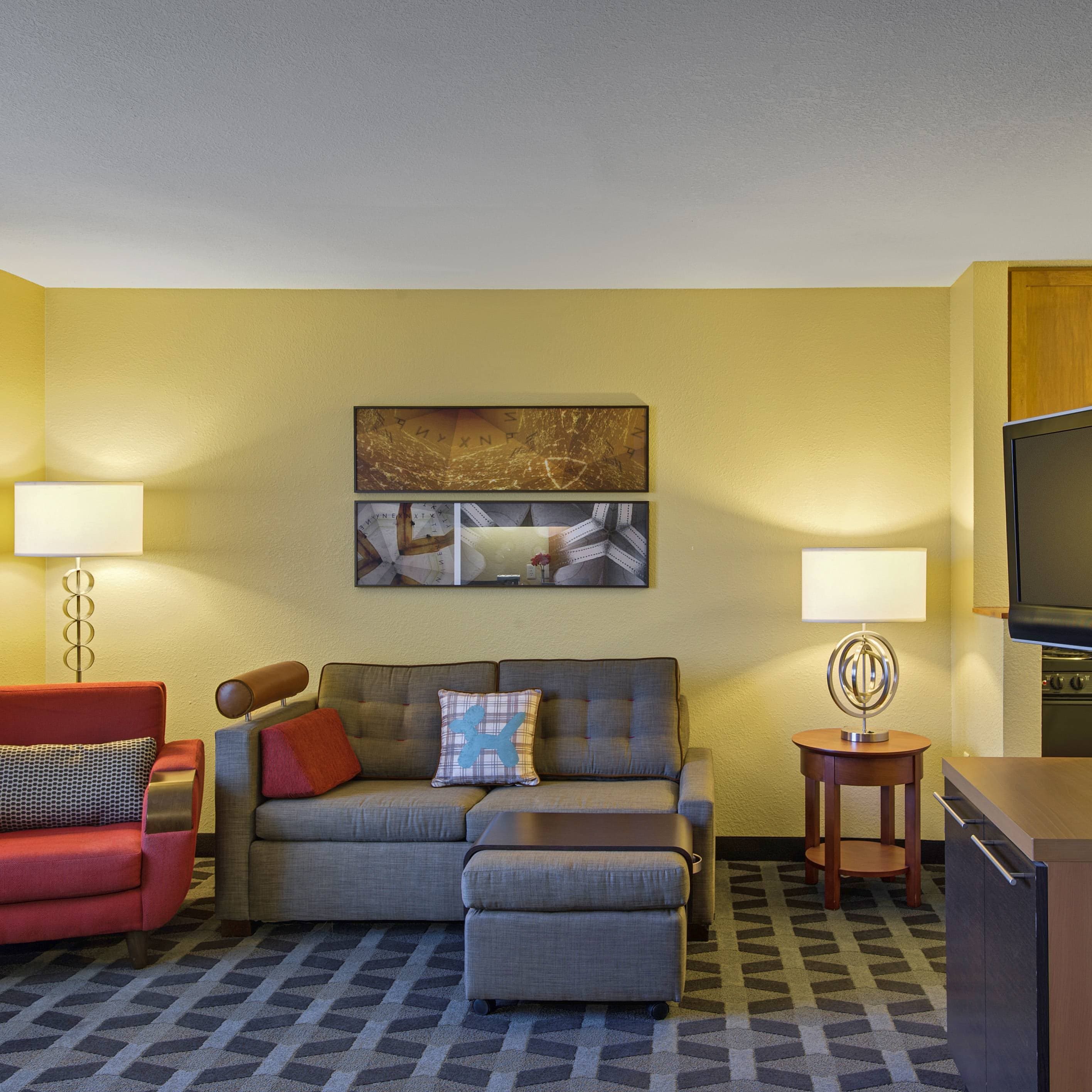 TownePlace Suites Kansas City Overland Park - Image 1