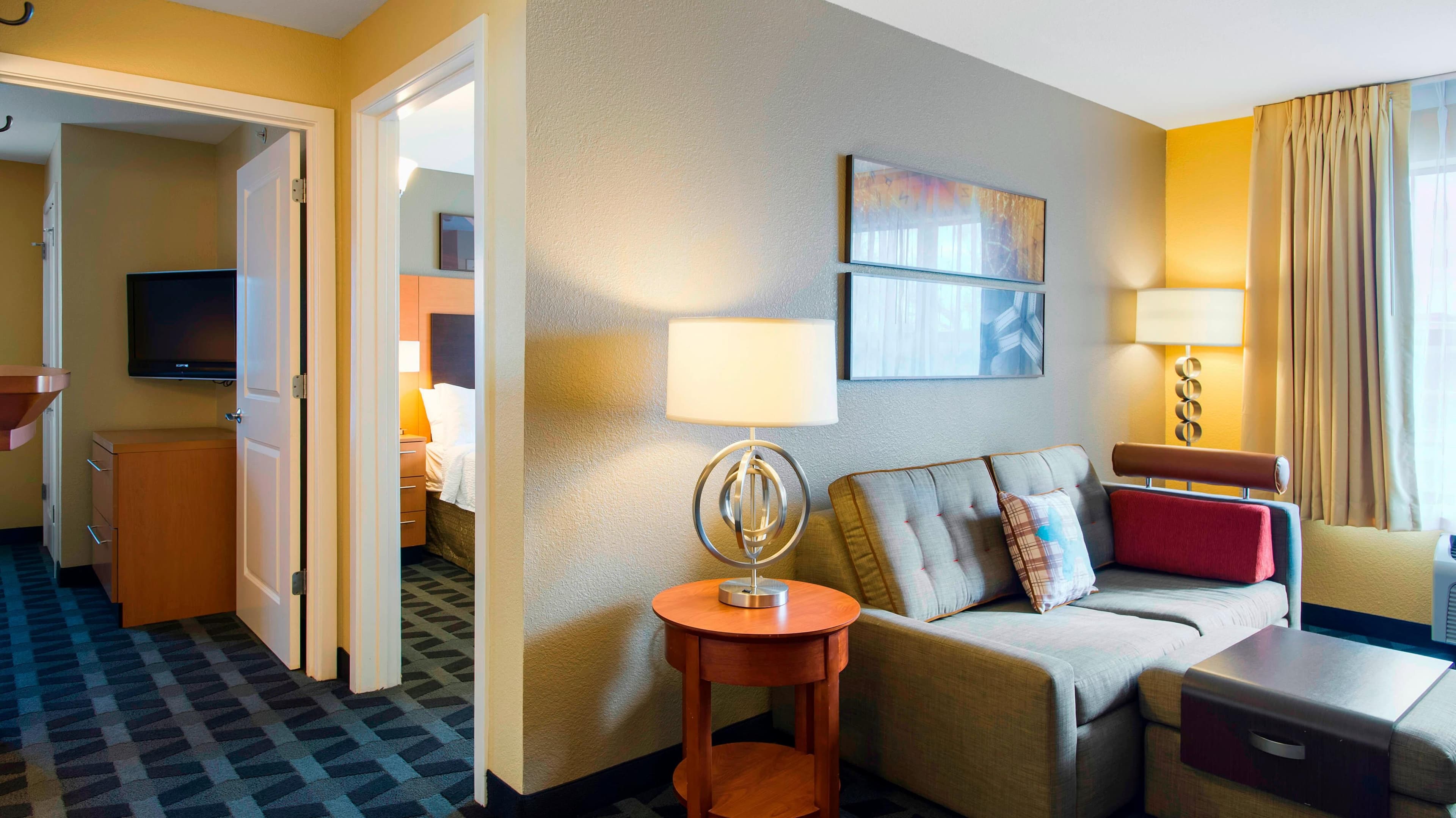 TownePlace Suites Kansas City Overland Park - Image 2
