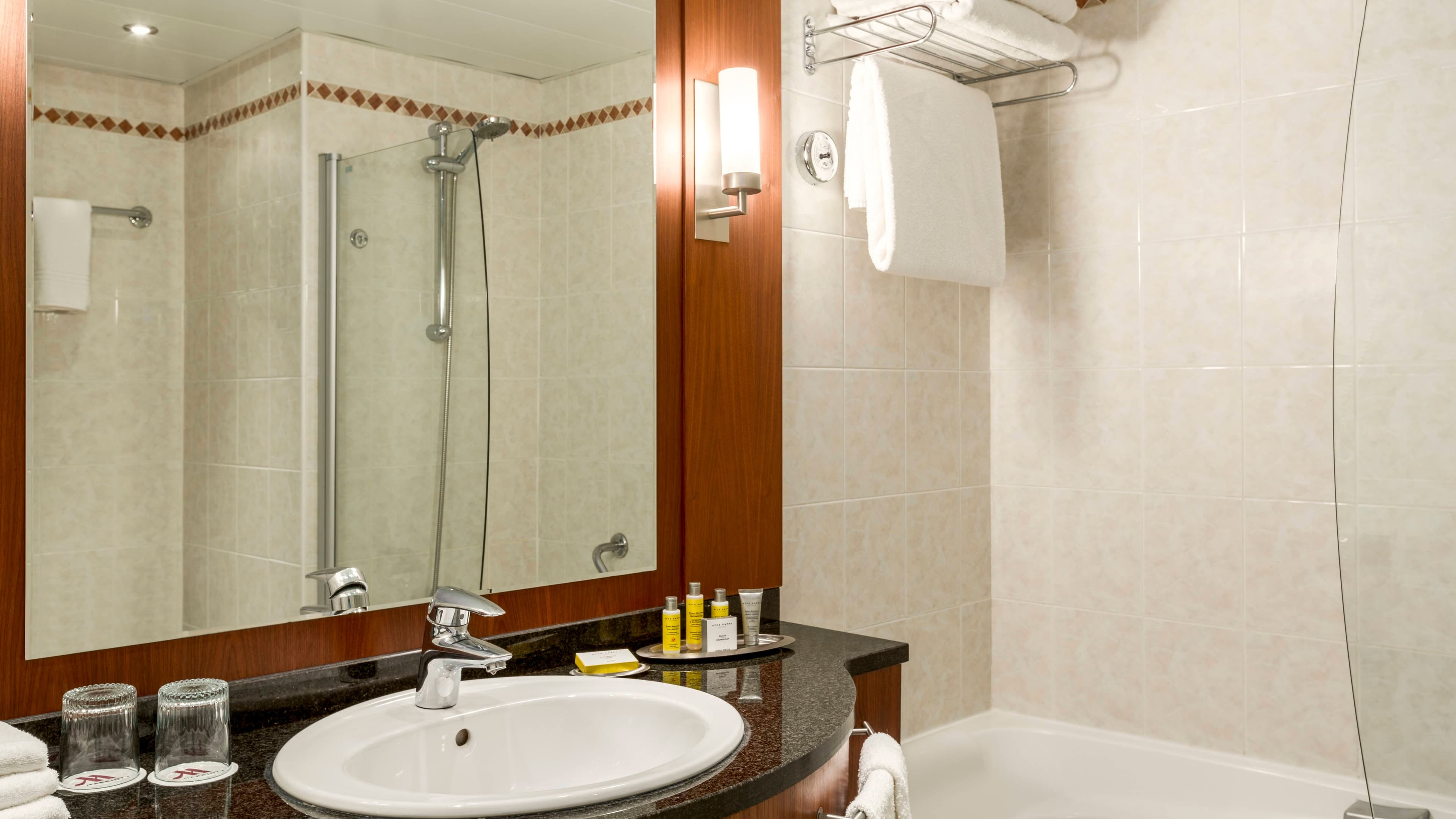 Riviera Marriott Hotel La Porte de Monaco — 17