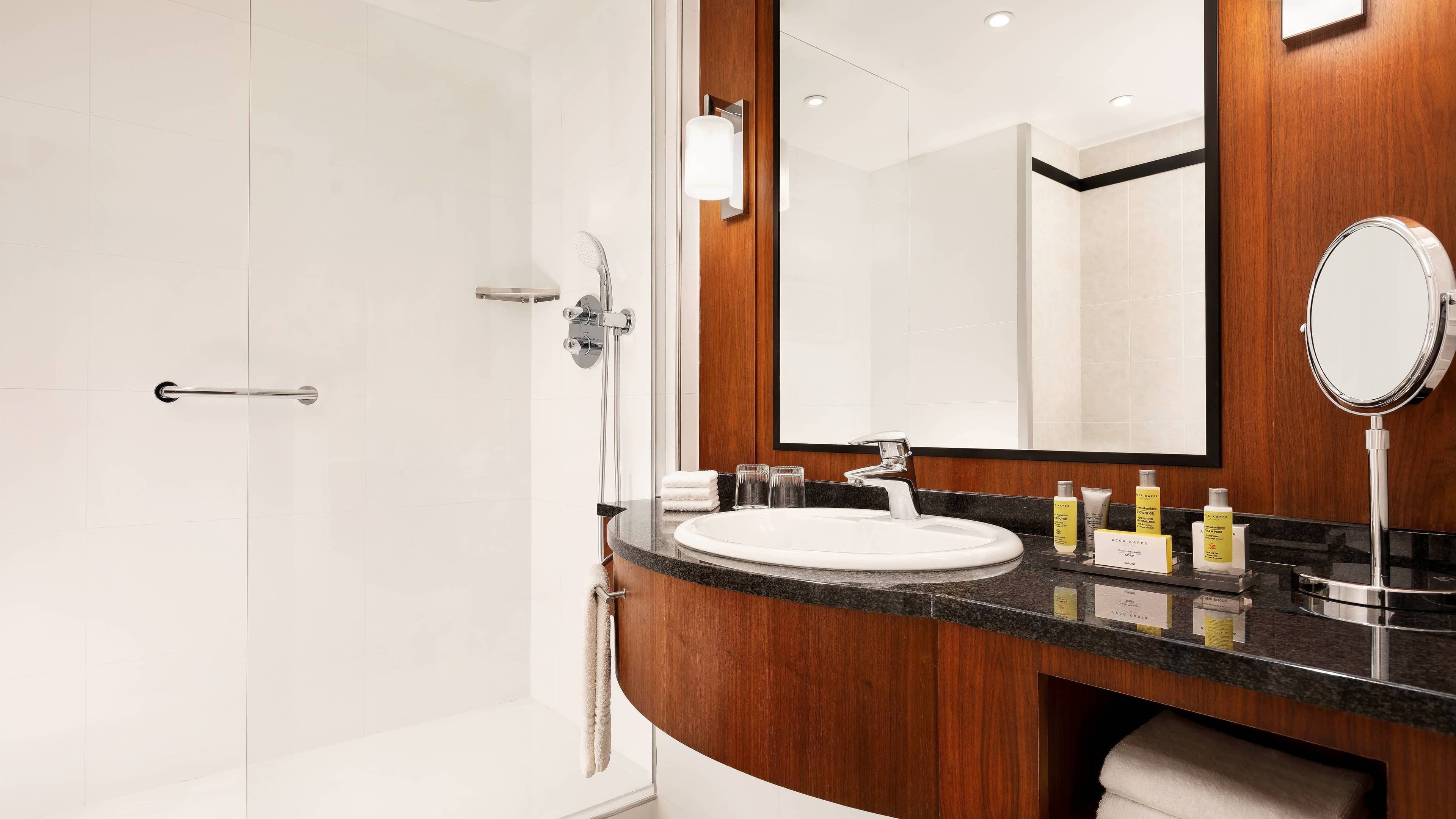 Riviera Marriott Hotel La Porte de Monaco — 8