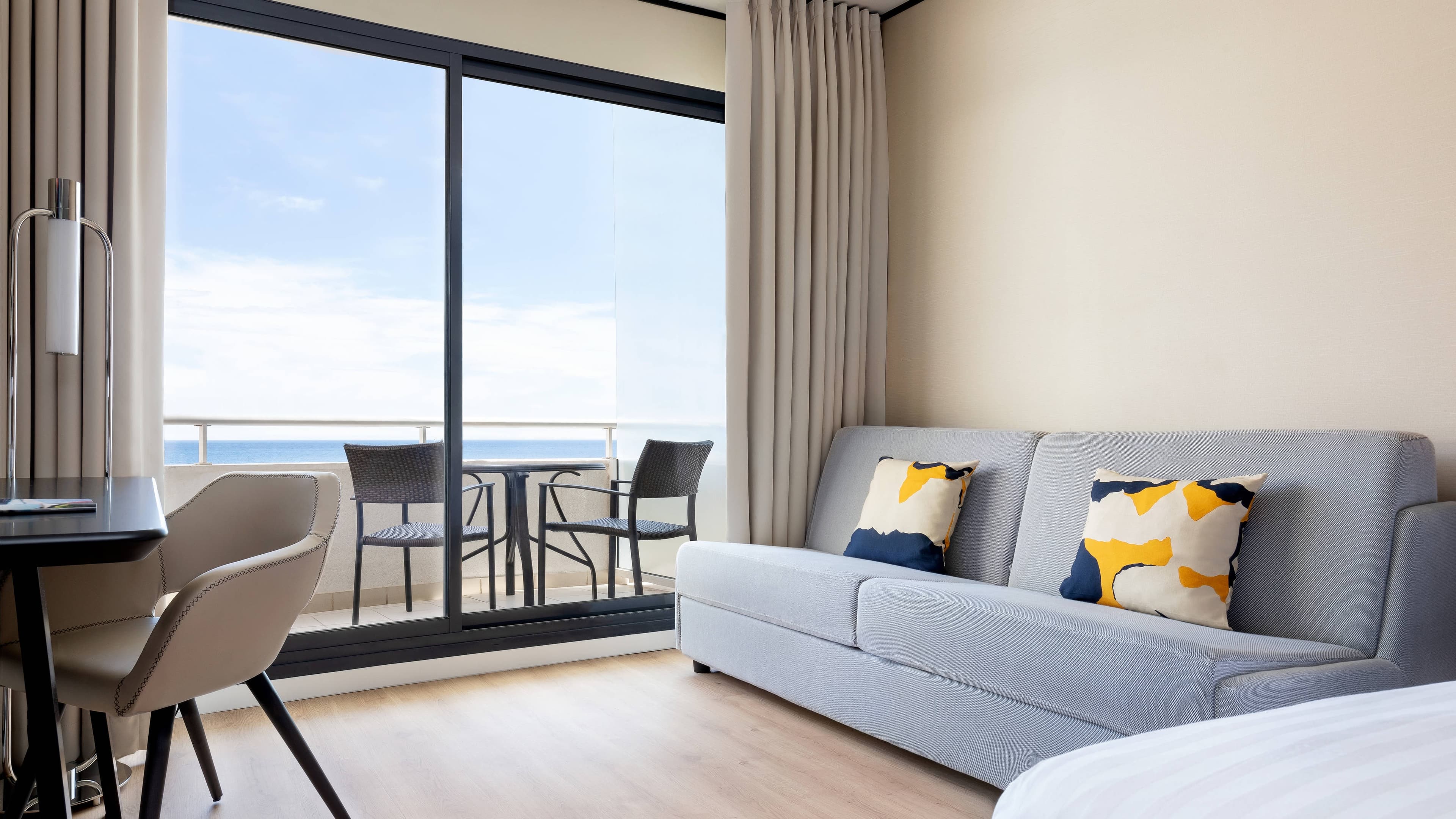 Riviera Marriott Hotel La Porte de Monaco - Image 2