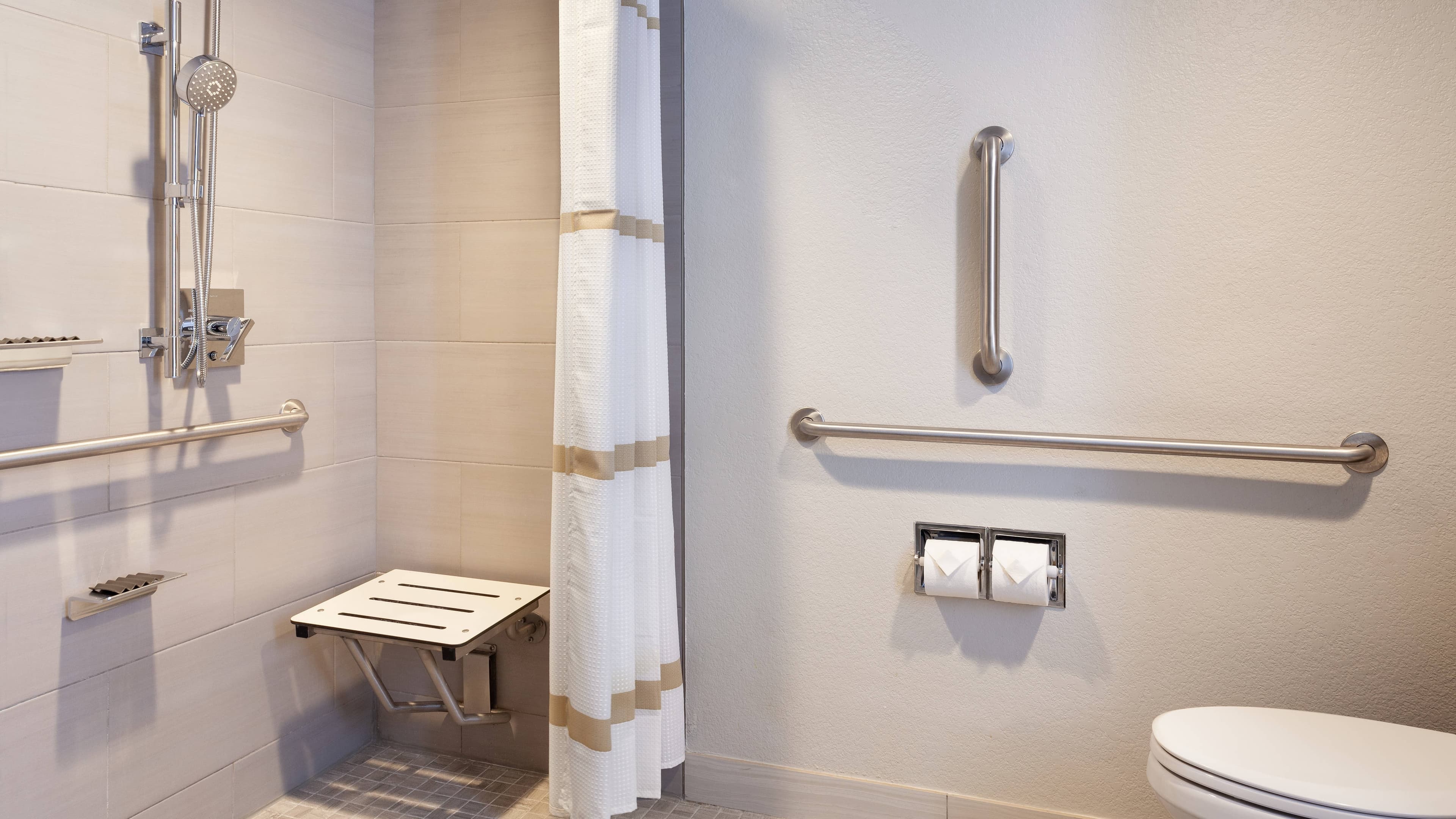 Holiday Inn Orlando-International Airport — 10