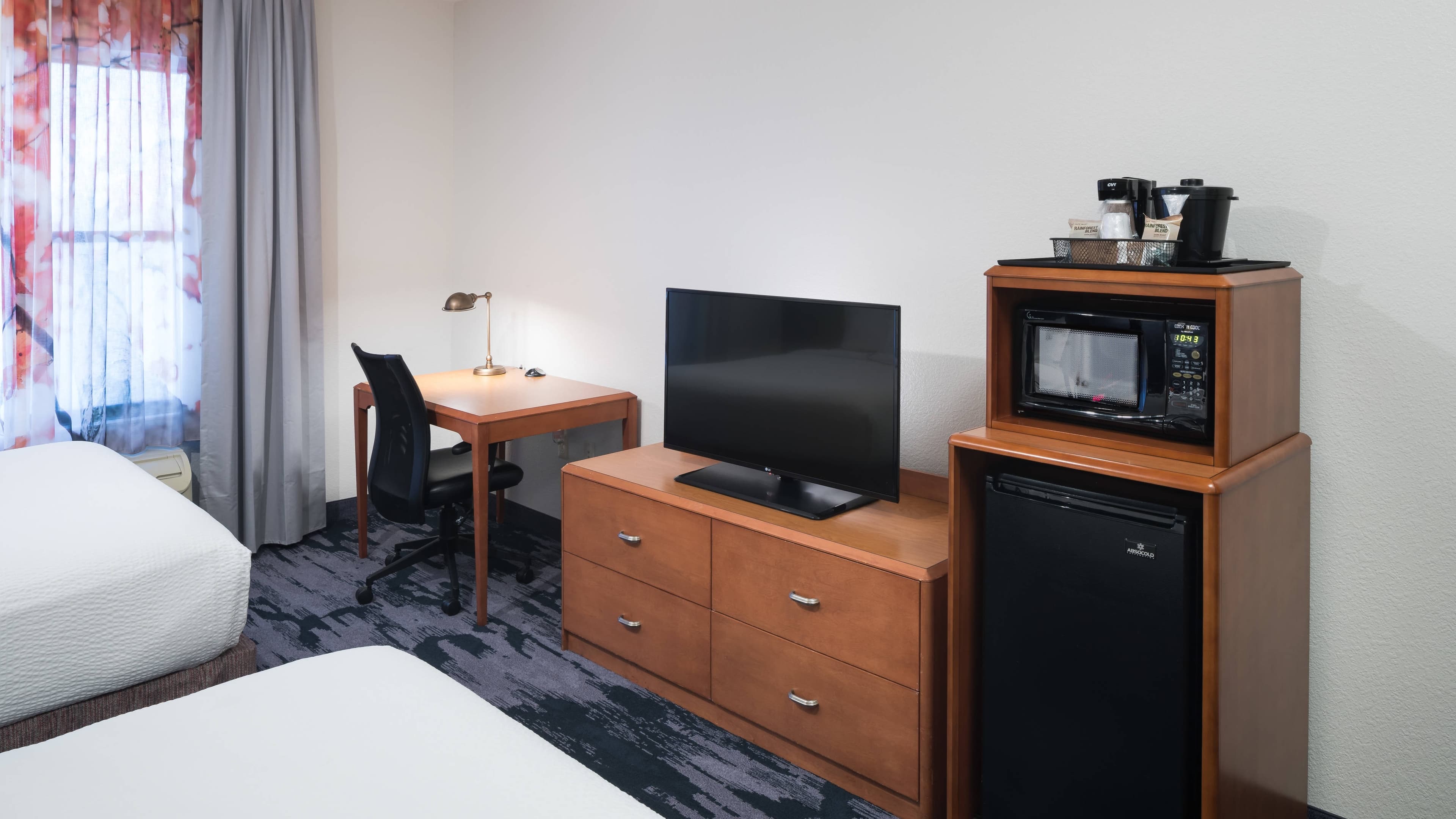 Fairfield Inn & Suites Orlando at SeaWorld® — 10