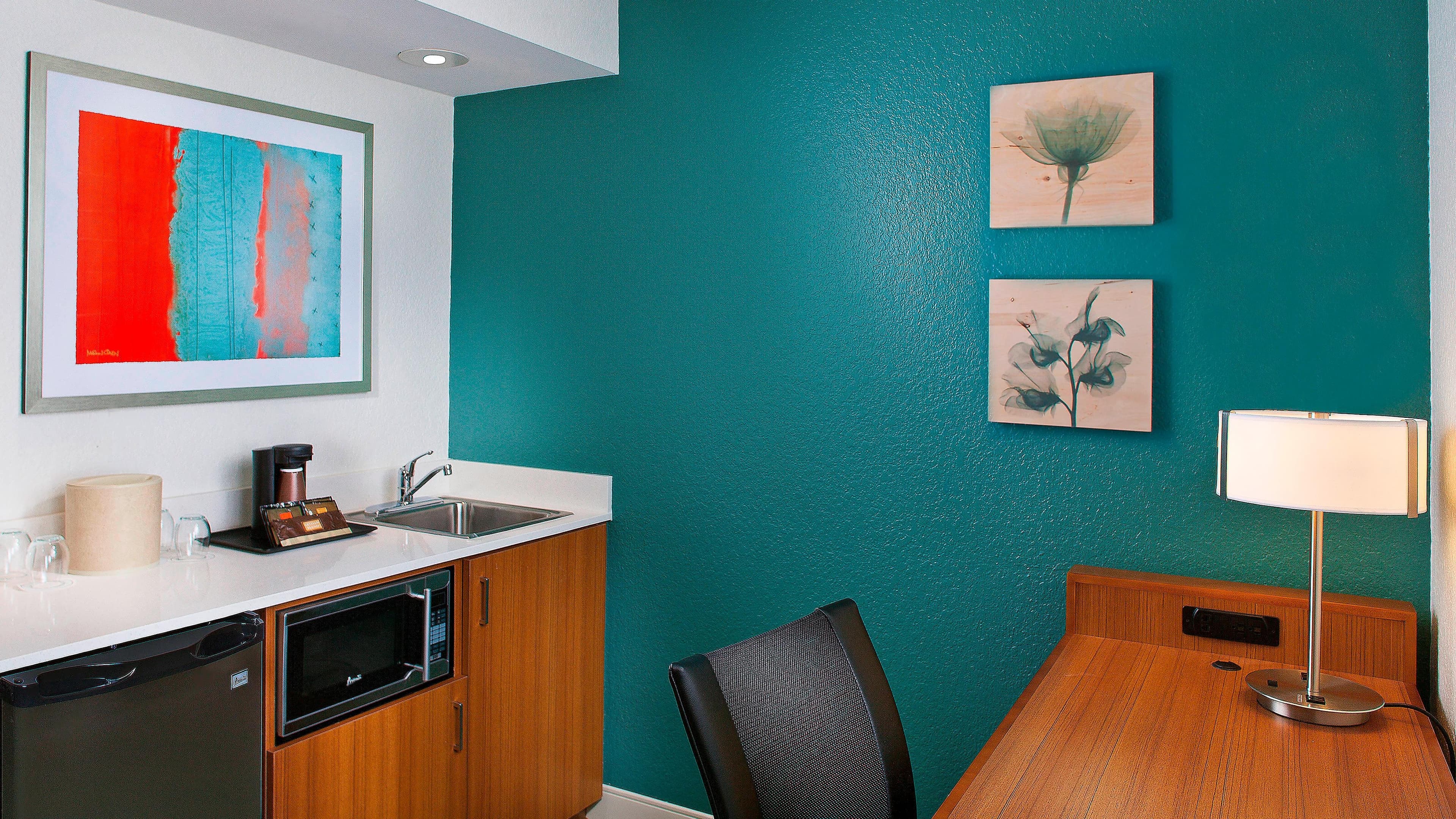 SpringHill Suites Orlando Lake Buena Vista in the Marriott Village - Image 3