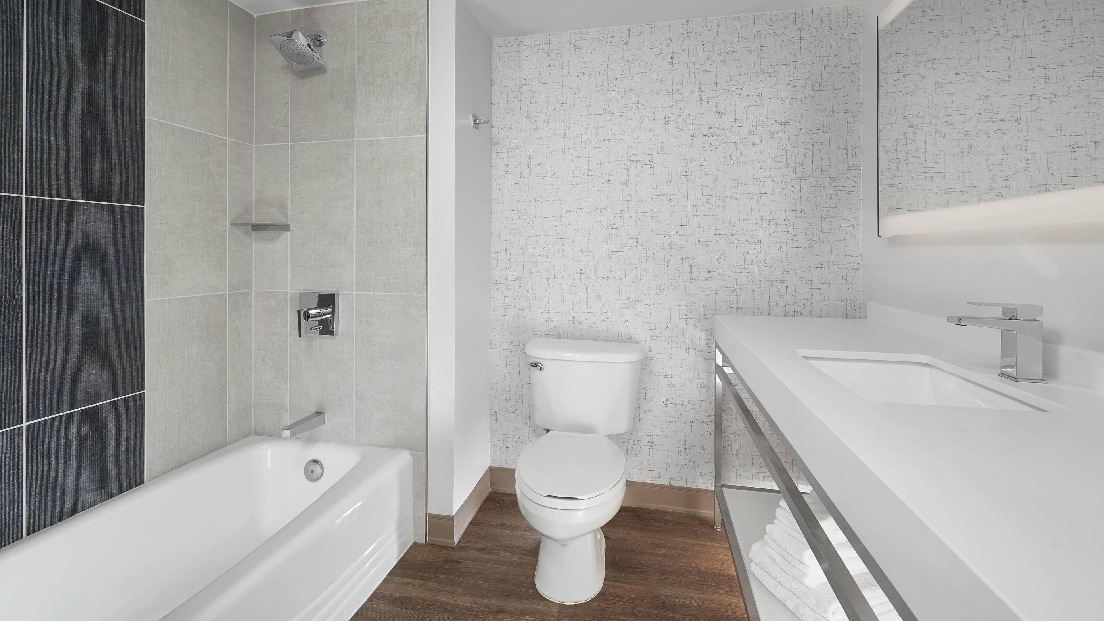 Floors 2-7 - Image 6