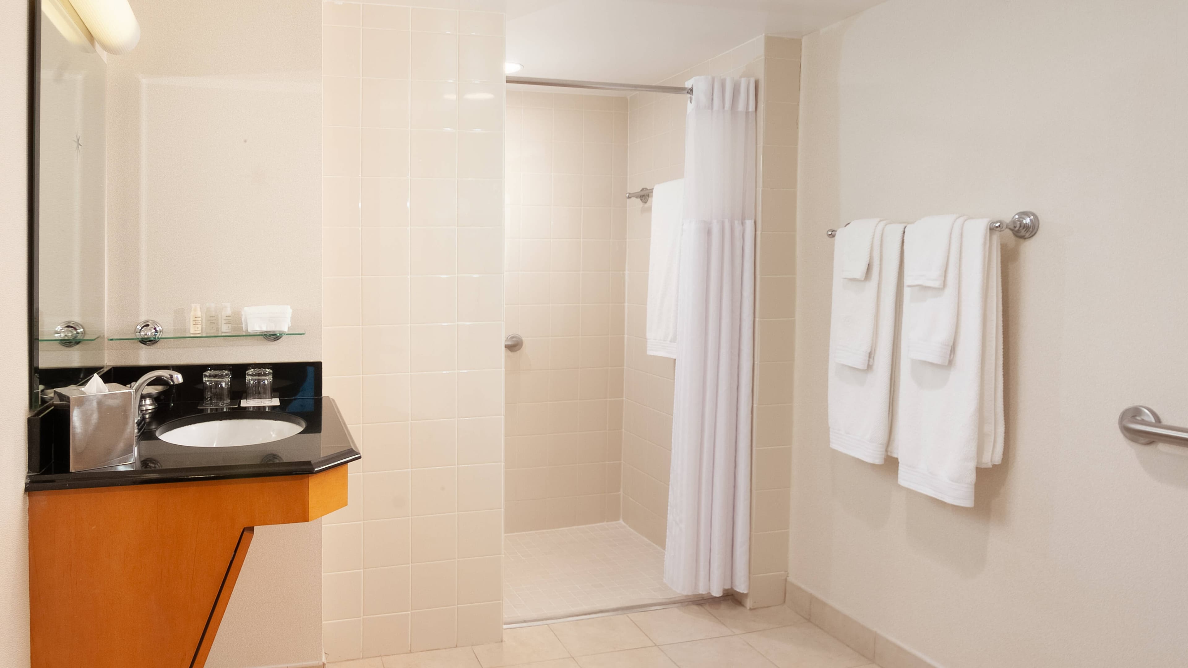 Renaissance Orlando Airport Hotel - Image 3