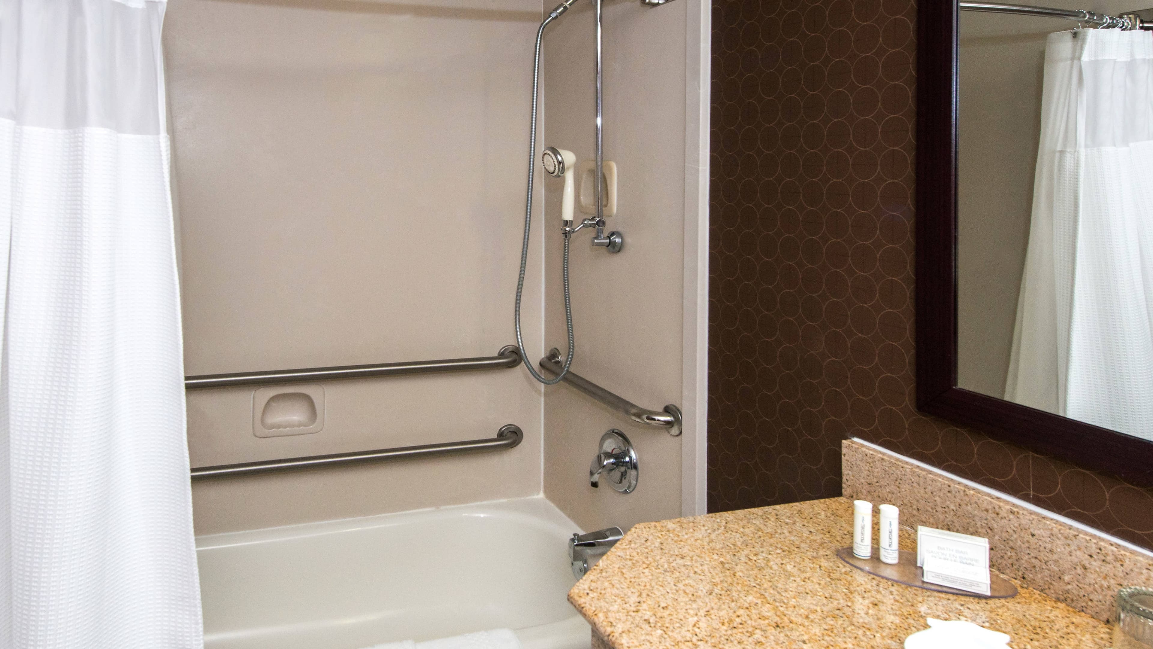 Suite - Image 5