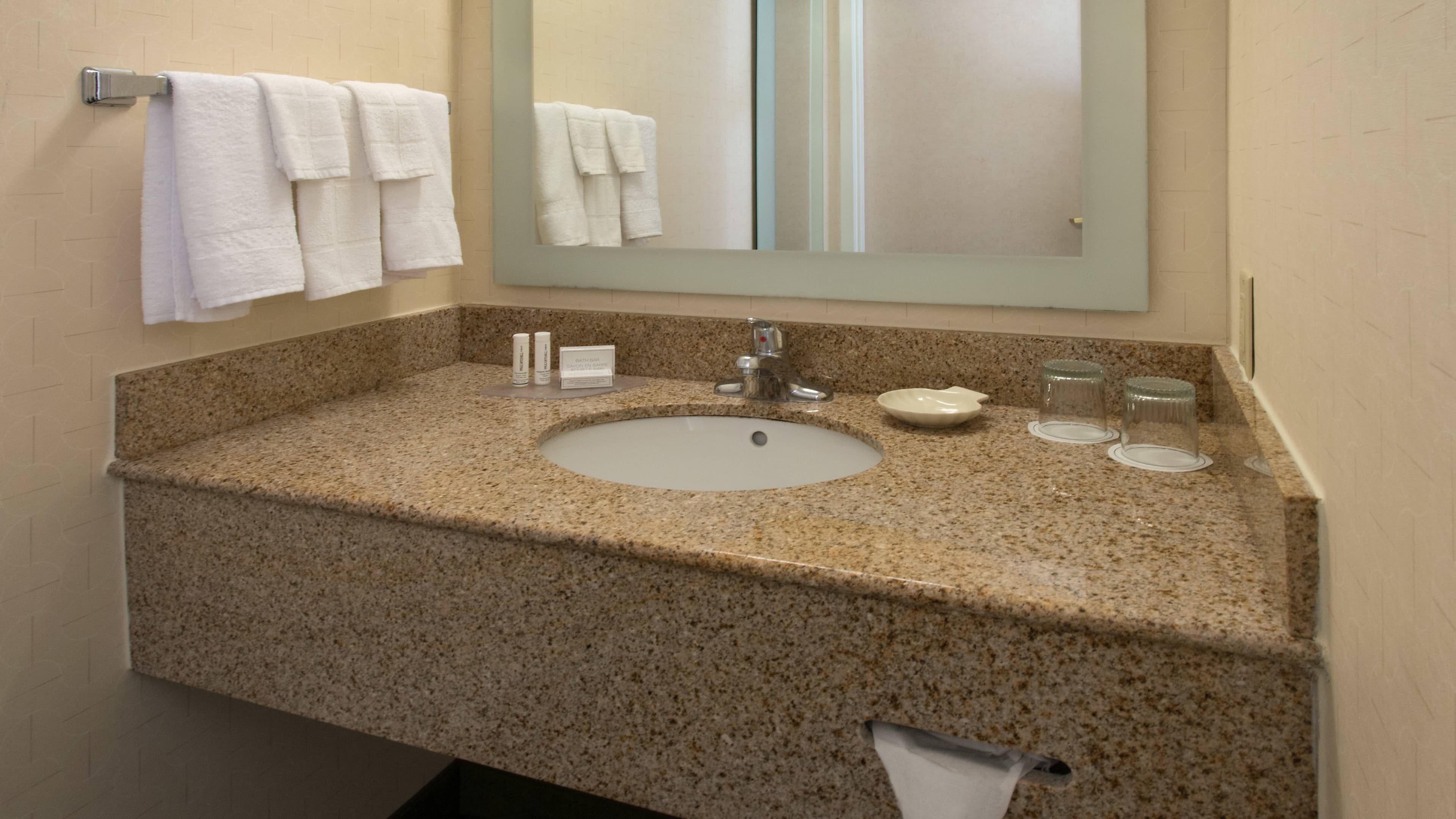 Suite - Image 7