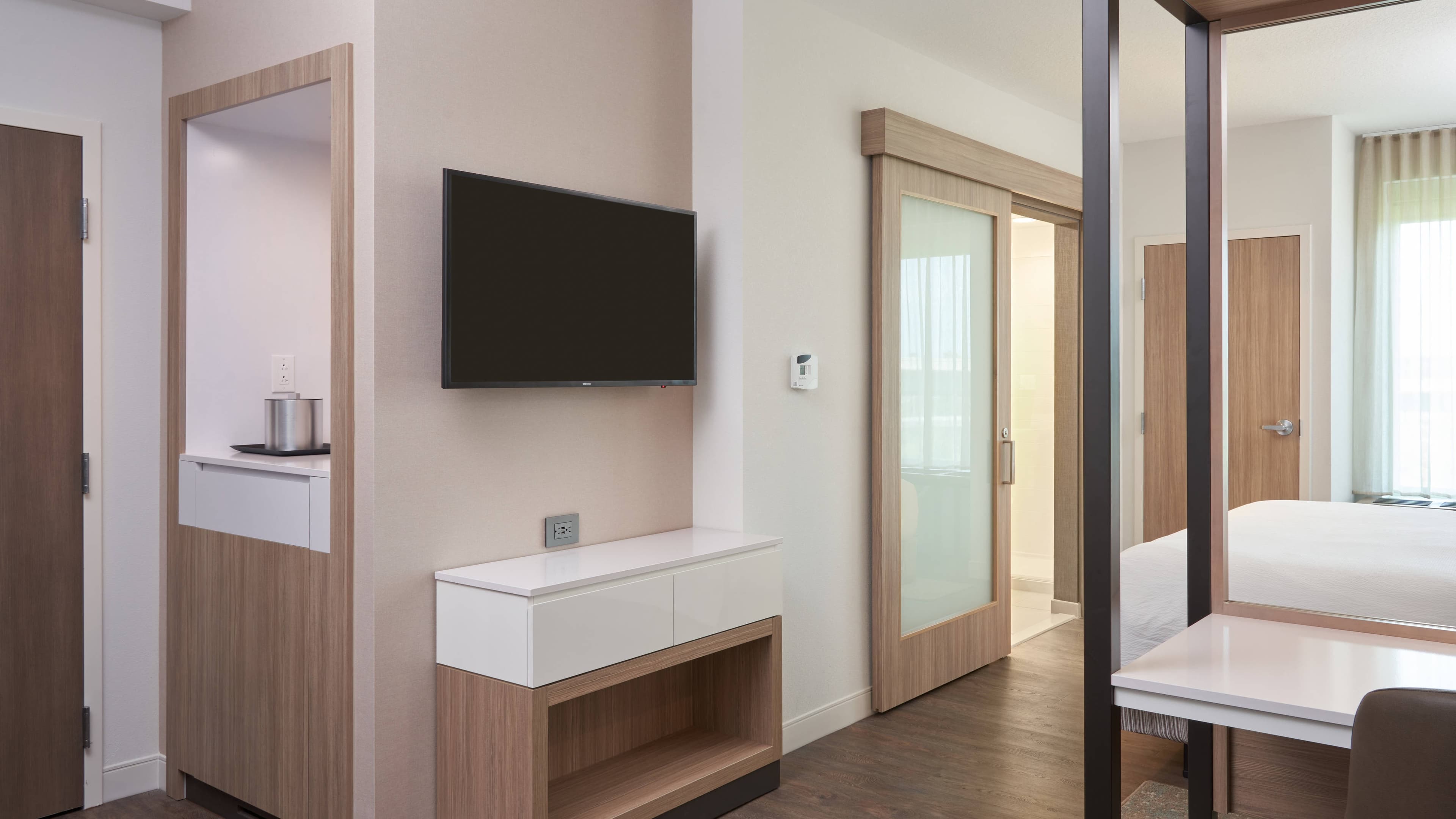 Suite - Image 4