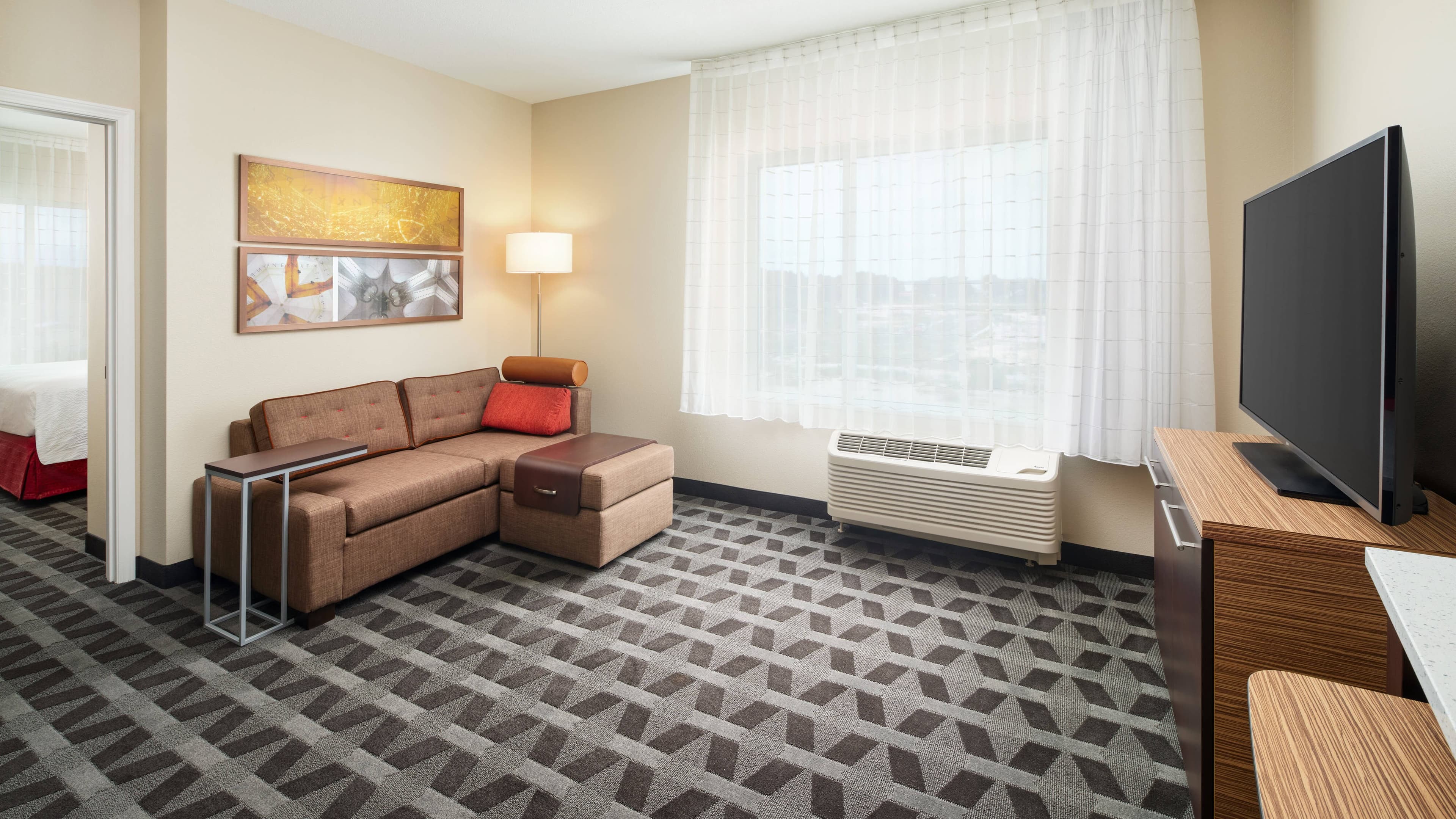 TownePlace Suites Leesburg - Image 2
