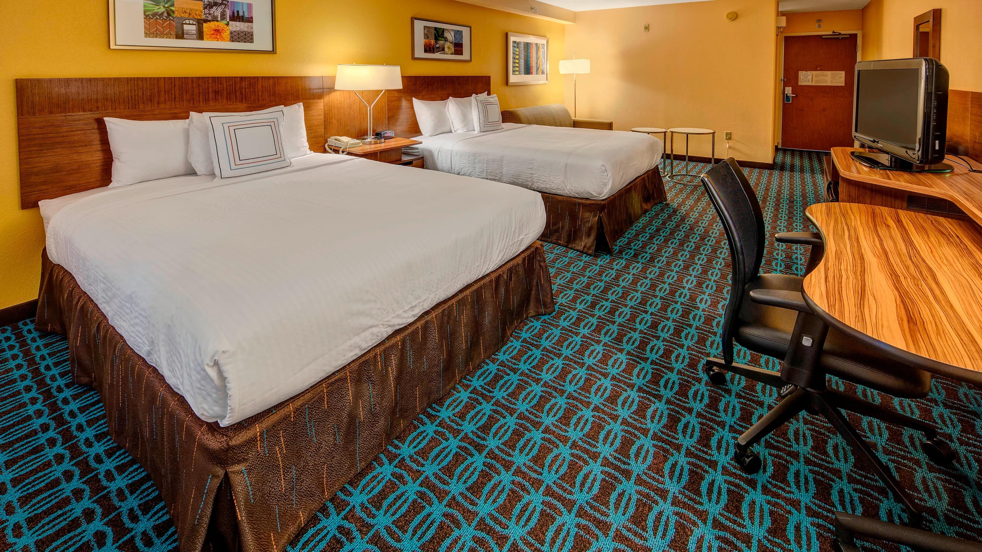 Fairfield Inn & Suites Orlando Near Universal Orlando Resort — 11